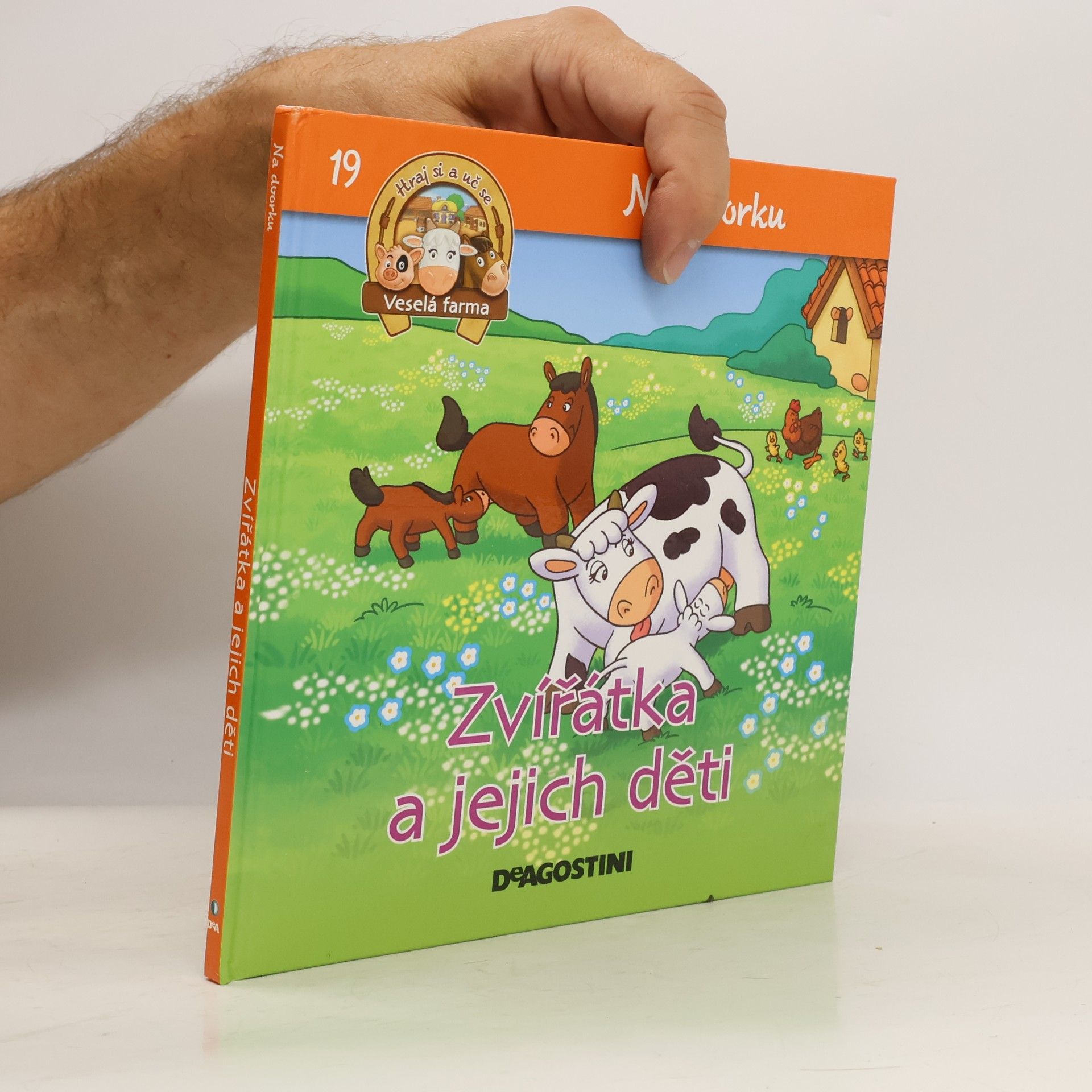 Jan A. Novák Na dvorku 19. Zvířátka a jejich děti