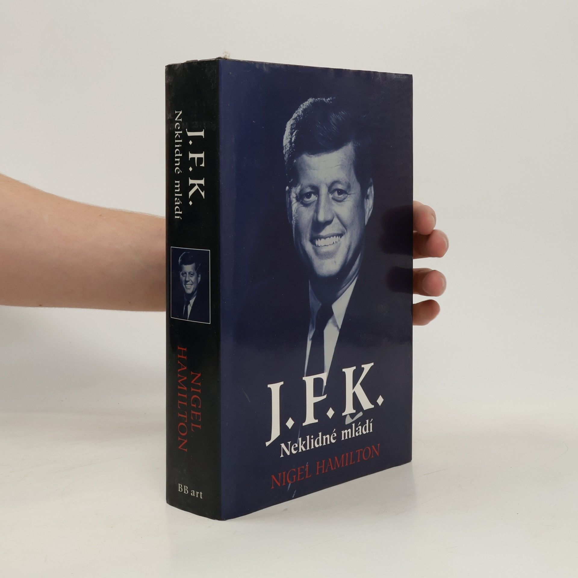J.F.K. : neklidné mládí