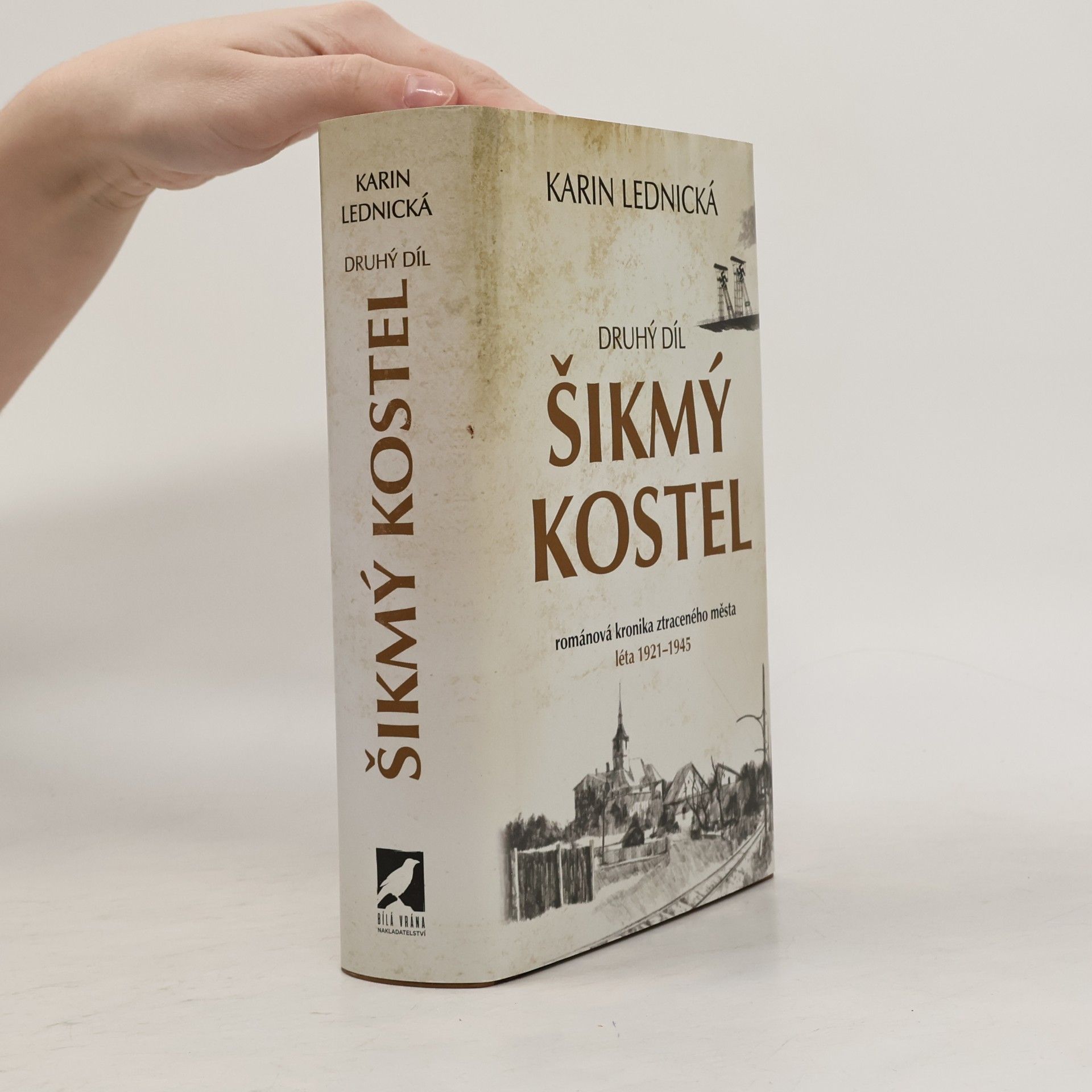 Karin Lednická Šikmý kostel 2