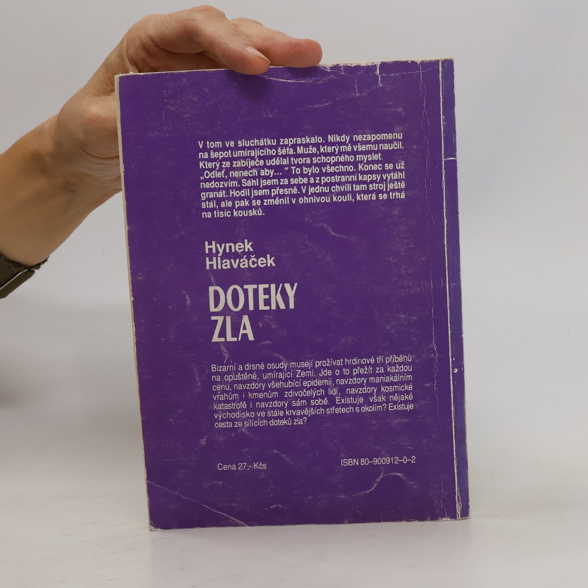 Hynek Hlaváček Doteky zla : Science fiction