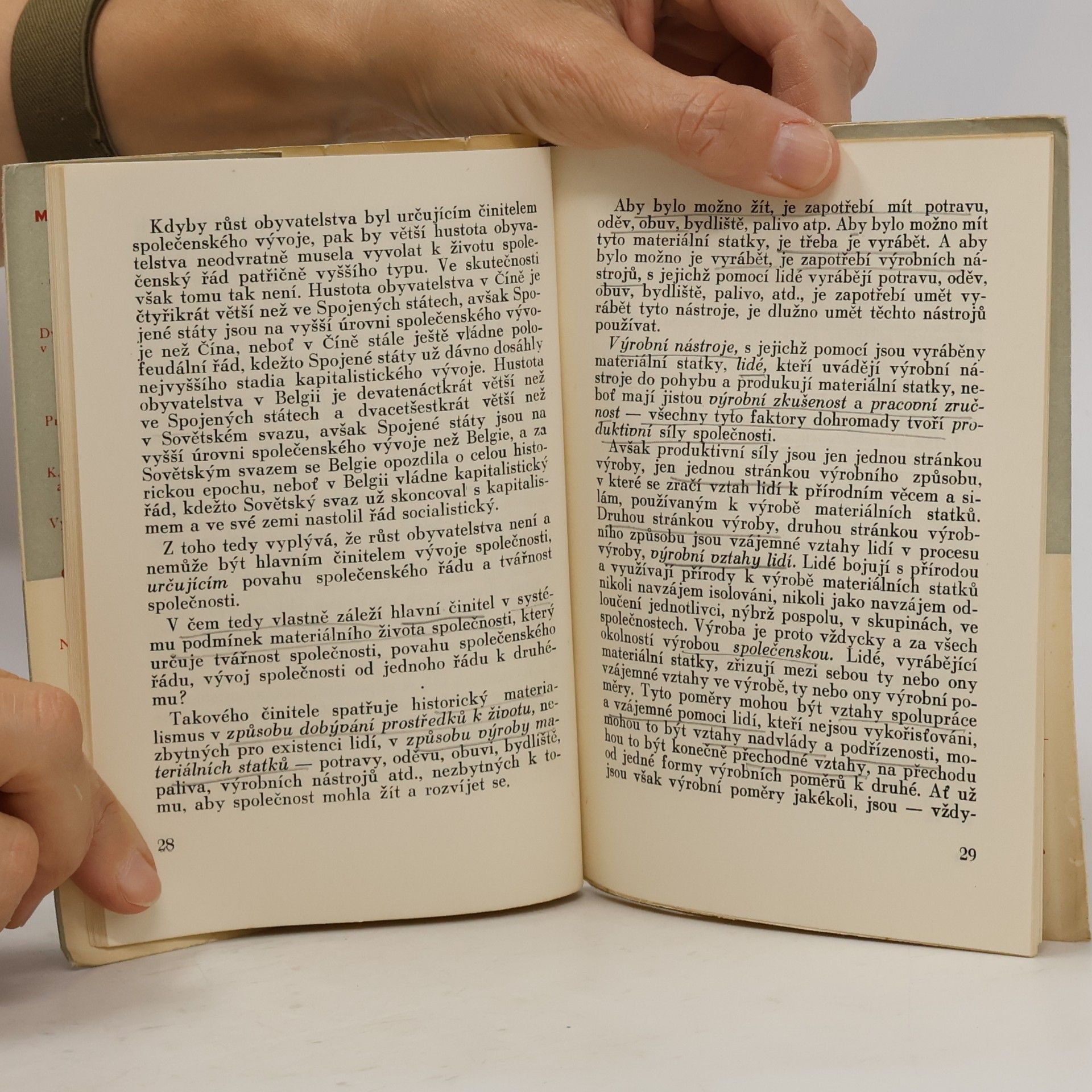 Josif Stalin O dialektickém a historickém materialismu. (Malá knihovna Marxismu-Leninismu sv. 1.)
