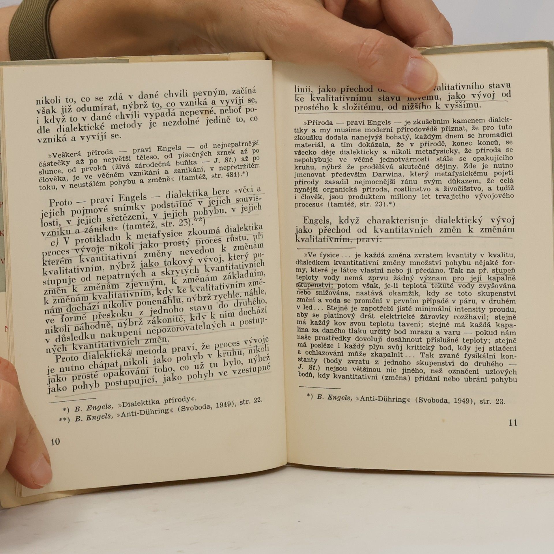 Josif Stalin O dialektickém a historickém materialismu. (Malá knihovna Marxismu-Leninismu sv. 1.)
