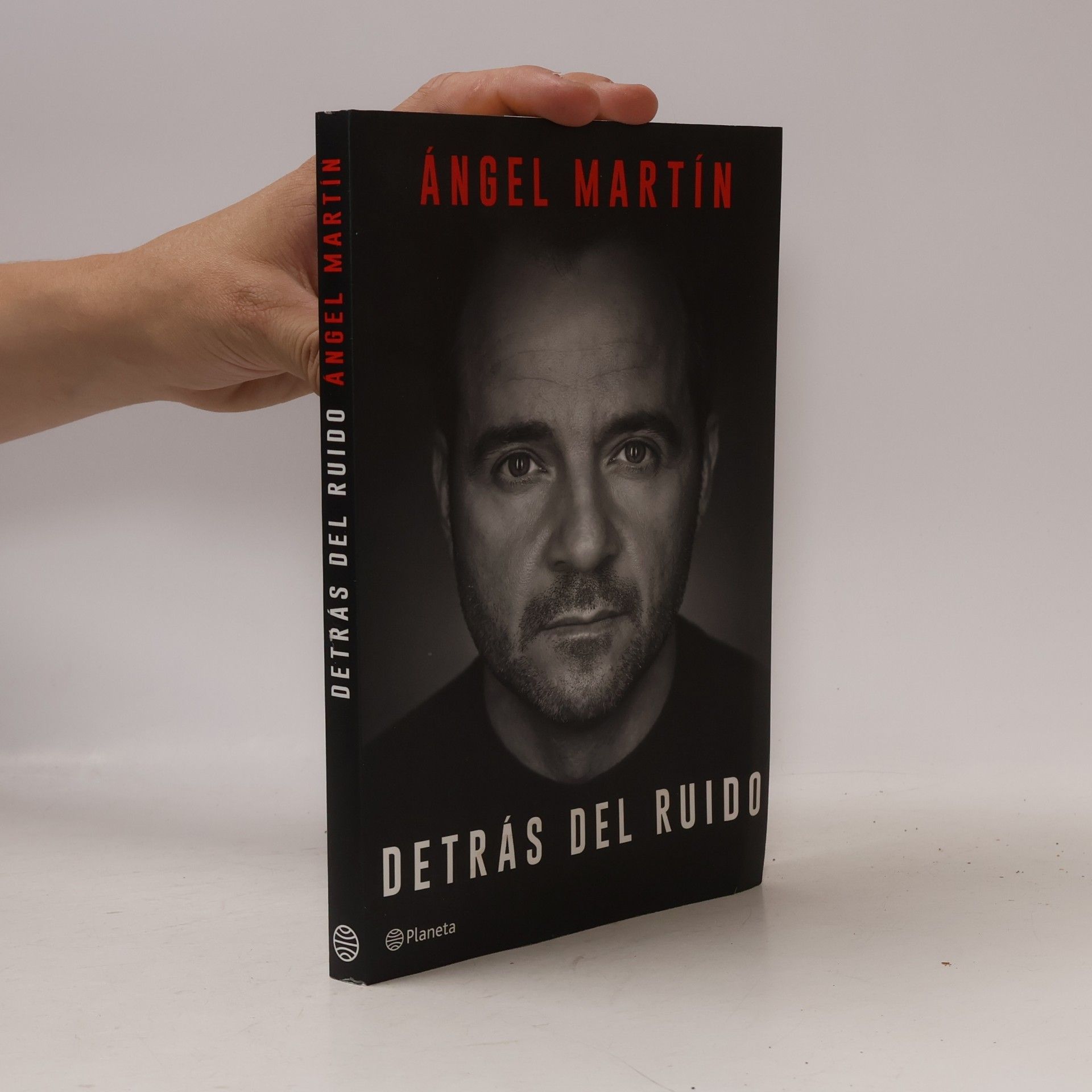 Ángel Martín Detrás del ruido