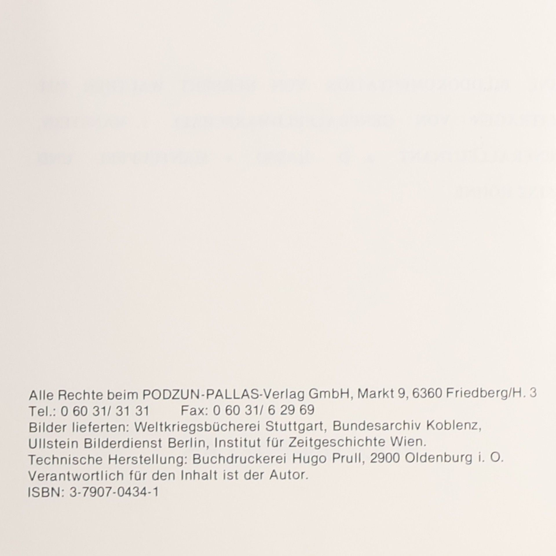 Herbert Walther Die Waffen-SS. Eine Bilddokumentation von Herbert Walther mit Beiträgen von Generalfeldmarschall v. Manstein, Generalleutnant a. D. Hasso v. Manteuffel und Heinz Höhne.