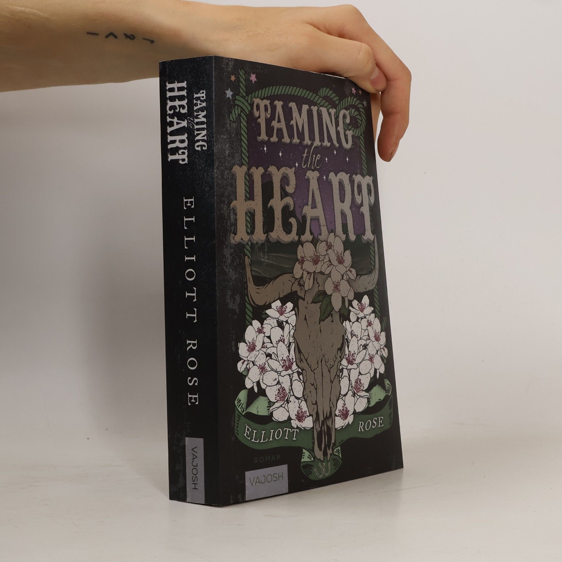 Elliott Rose Crimson Ridge - 3: Taming the Heart