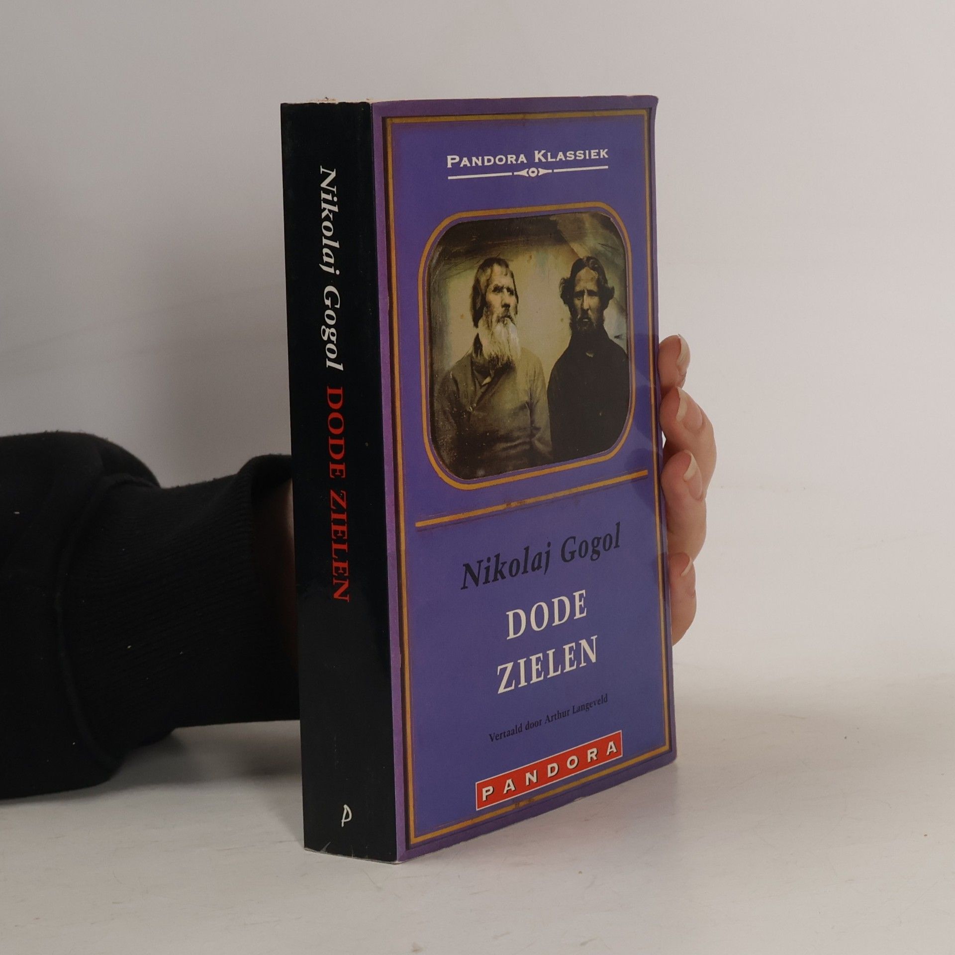 Nikolaj Vasiljevitsj Gogol Dode zielen (Pandora klassiek)