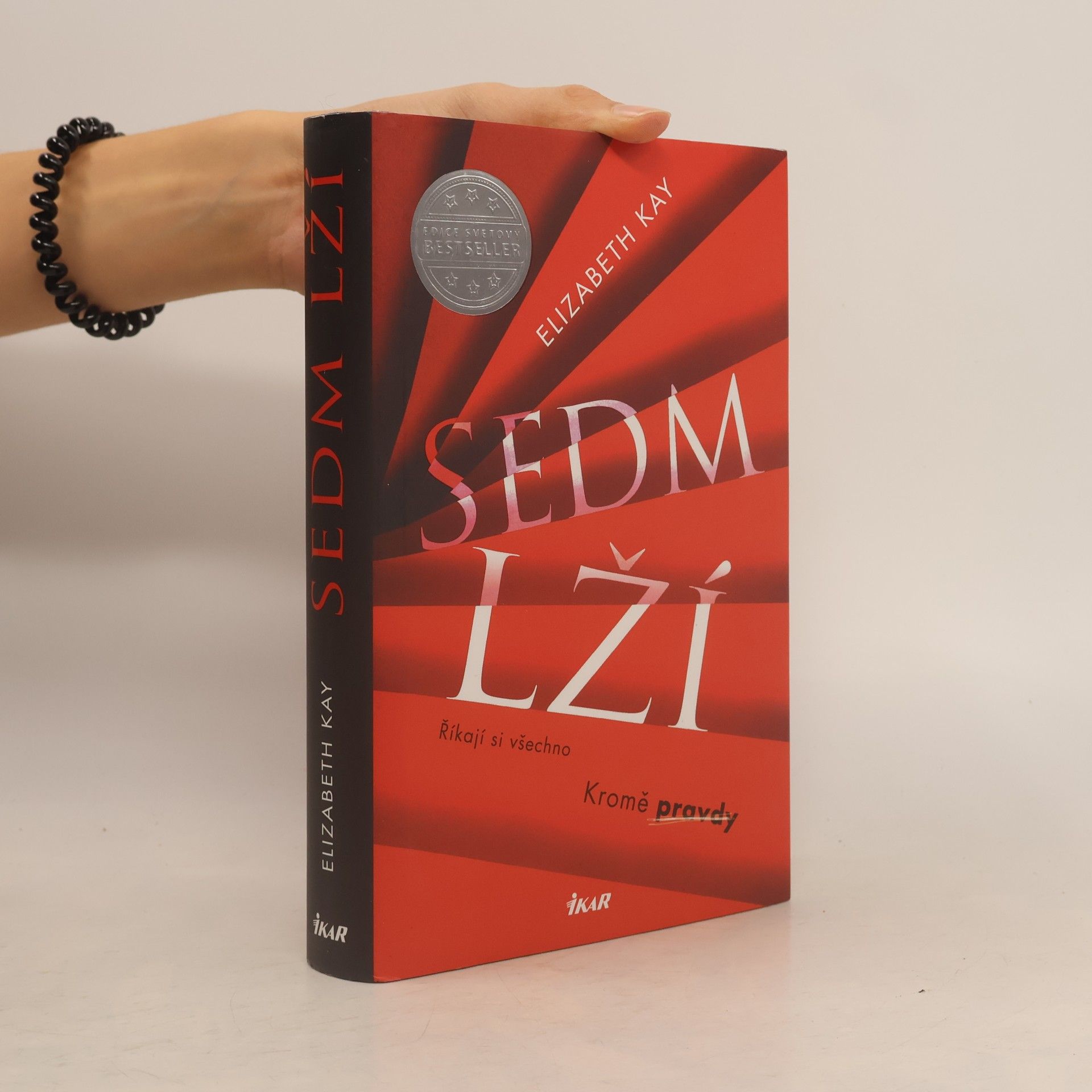 Elizabeth Kay Sedm lží