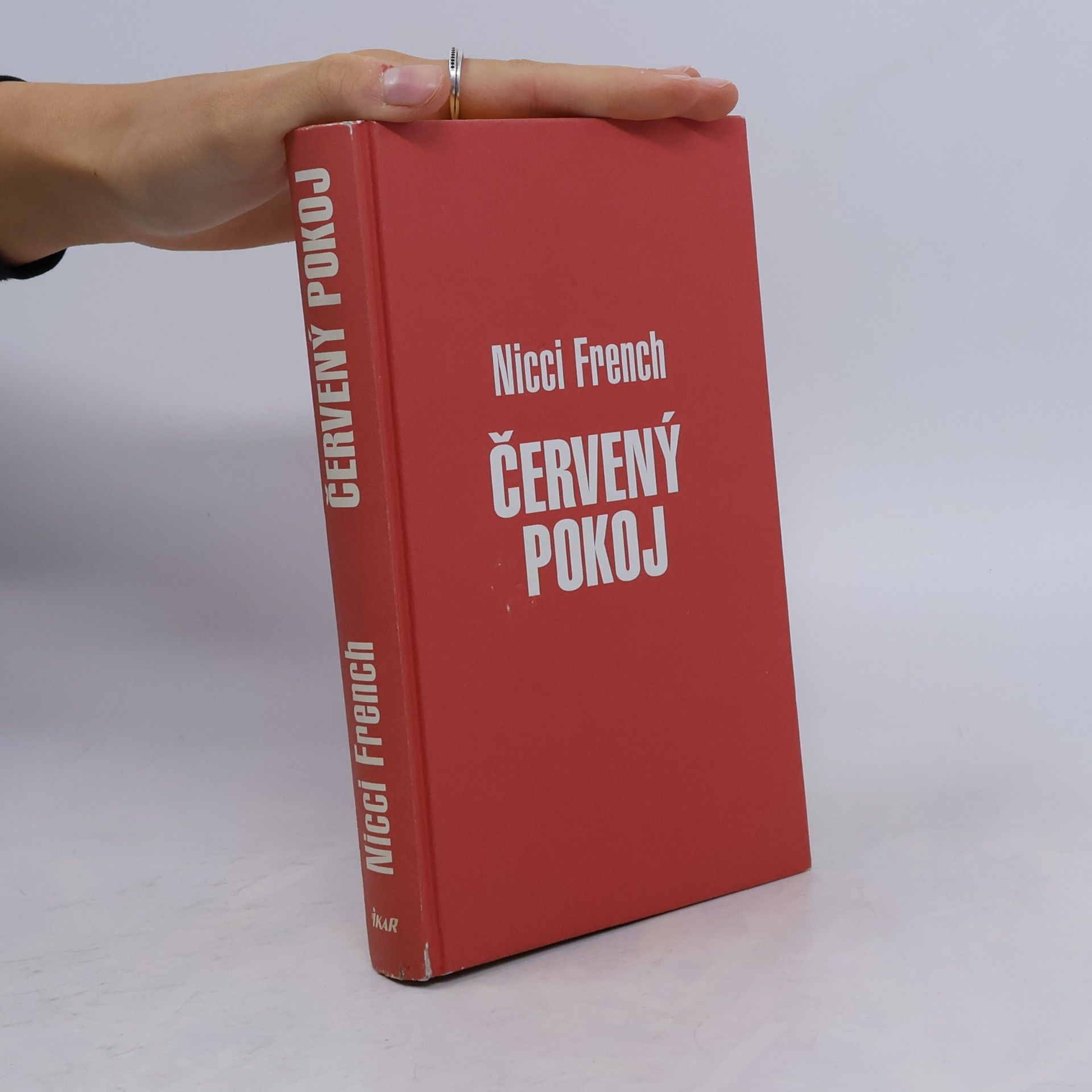 Nicci French Červený pokoj