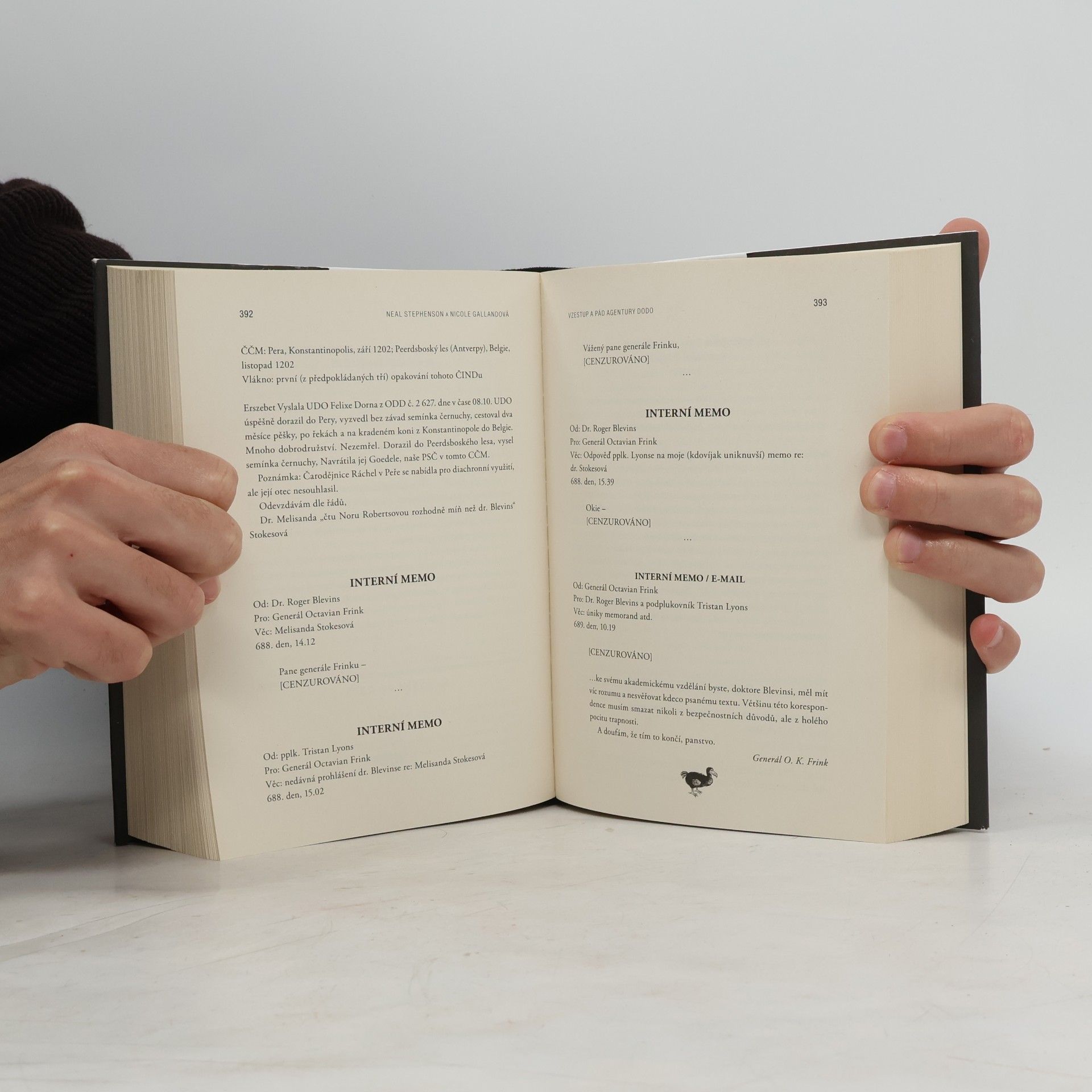Neal Stephenson Vzestup a pád agentury Dodo