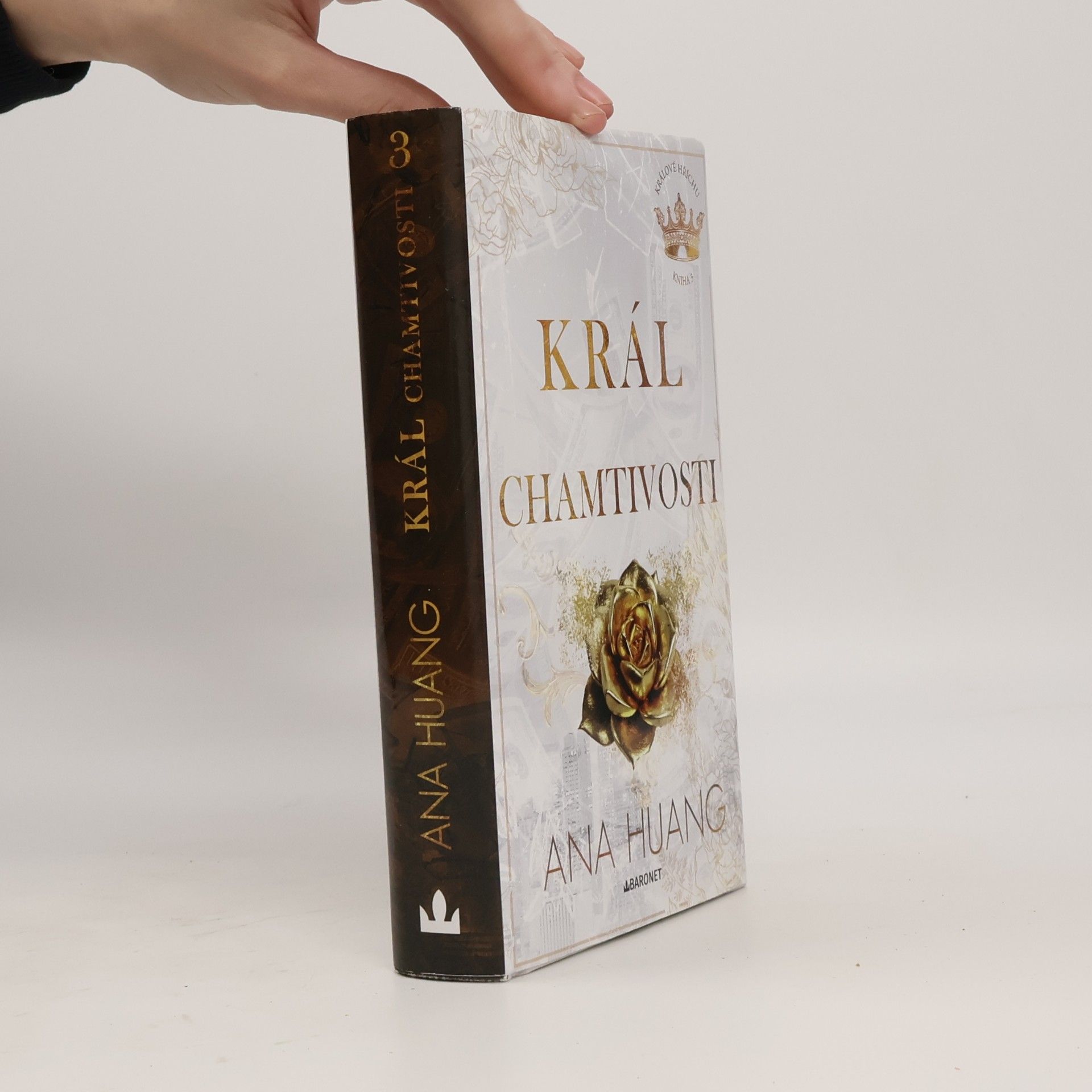 Ana Huang Král chamtivosti