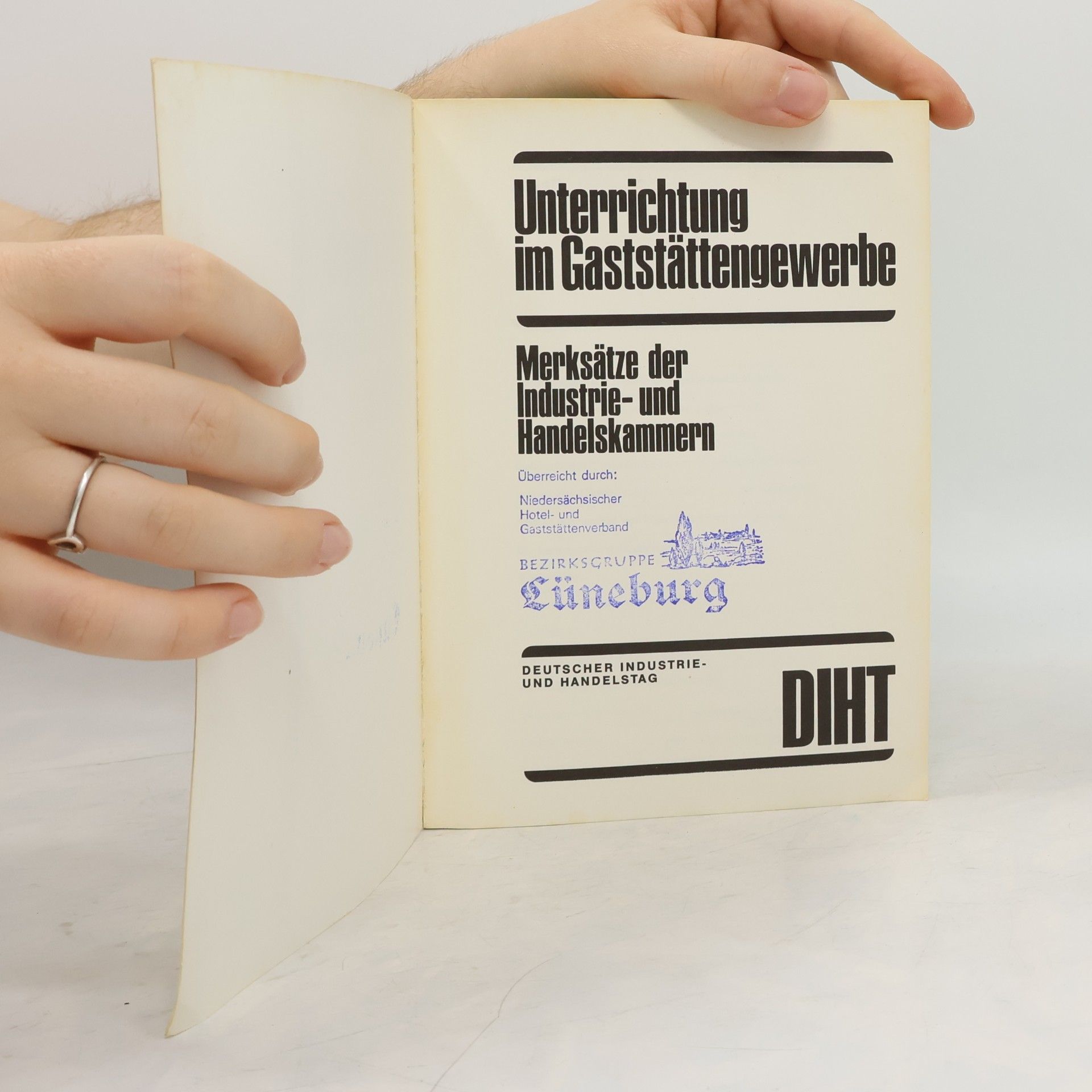 Autorenkollektiv Unterrichtung im Gaststättengewerbe