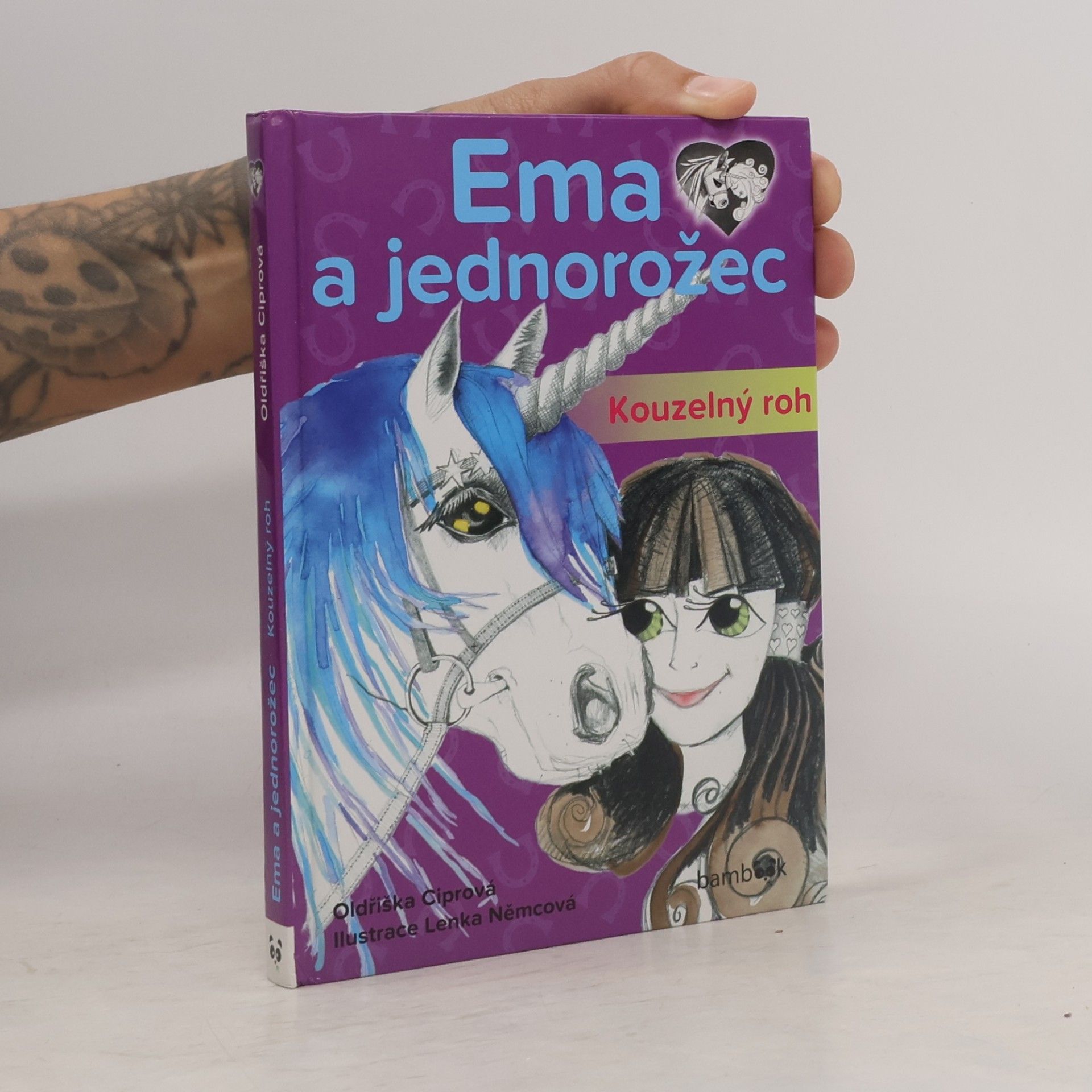 Oldřiška Lišková Ema a jednorožec. Kouzelný roh.