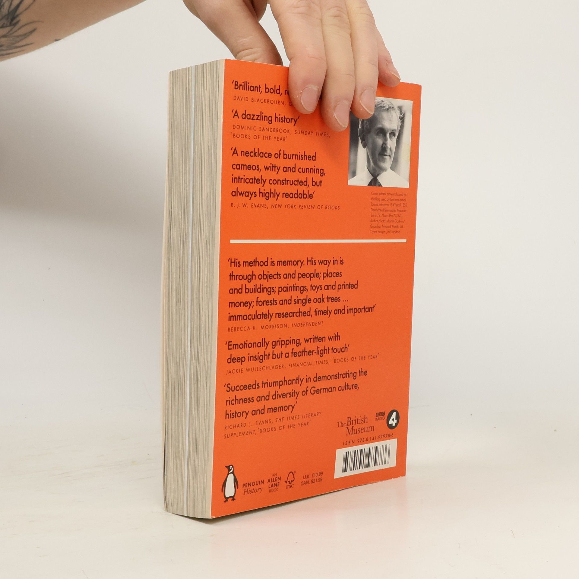 Neil MacGregor Germany : memories of a nation