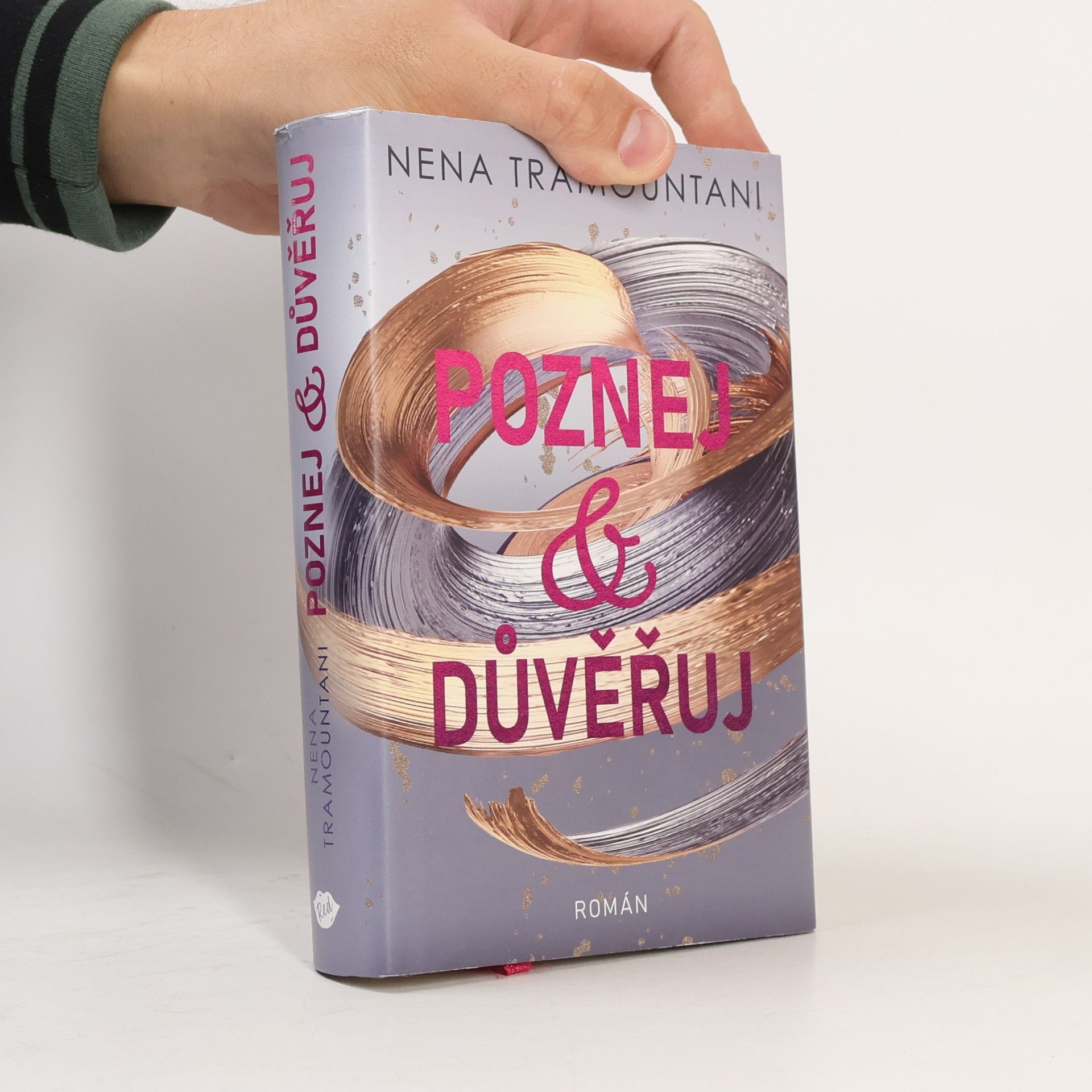 Nena Tramountani Poznej & důvěřuj