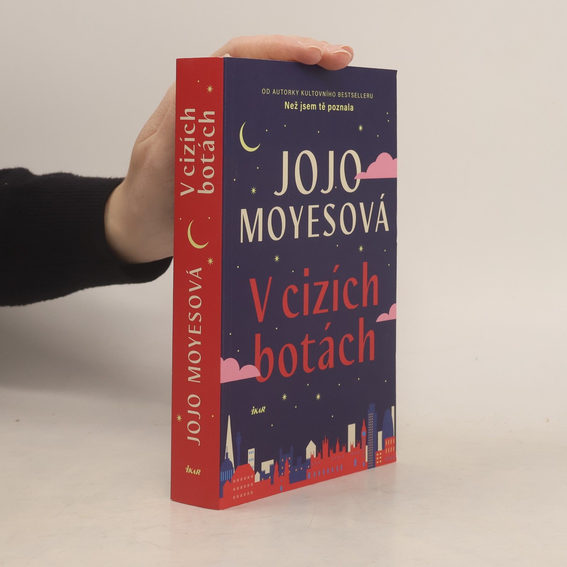 Jojo Moyes V cizích botách