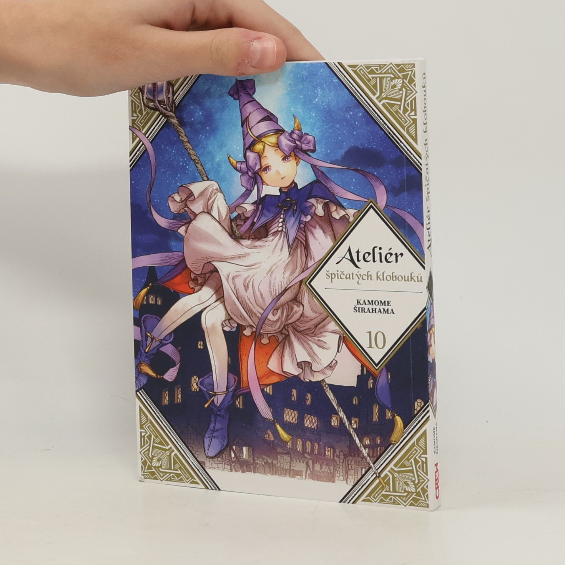 Kamome Shirahama Ateliér špičatých klobouků 10