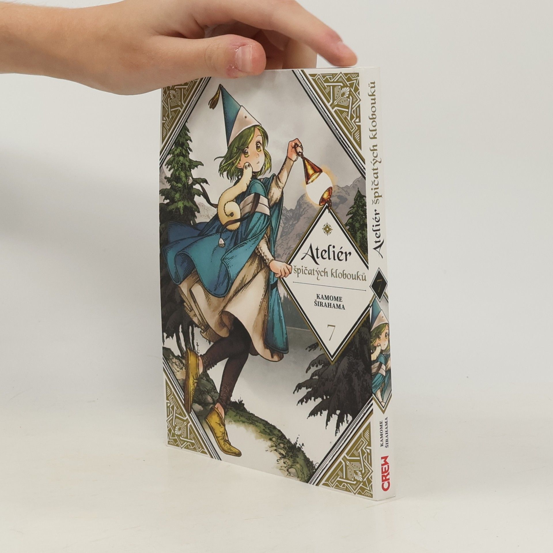 Kamome Shirahama Ateliér špičatých klobouků. 7