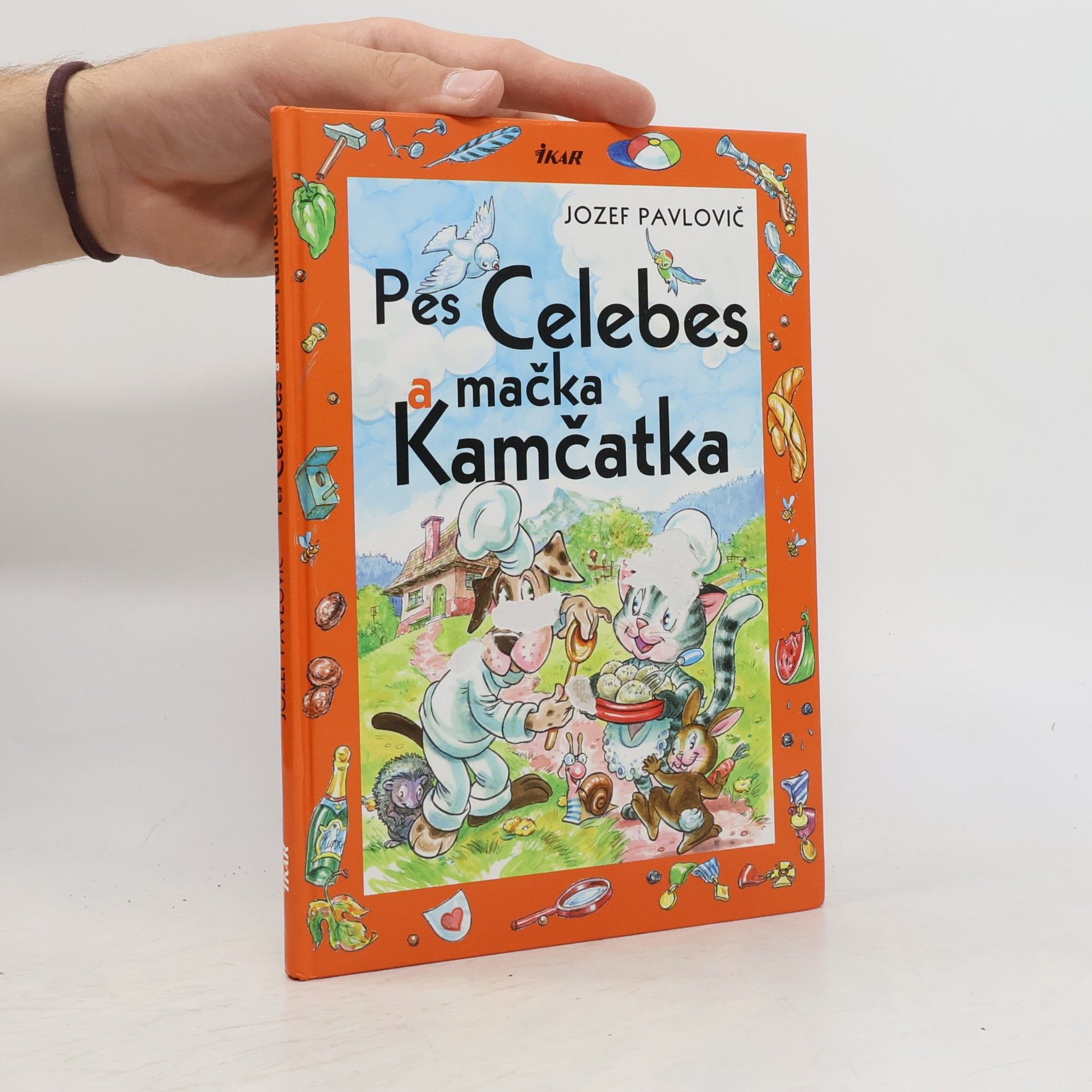 Pes Celebes a mačka Kamčatka