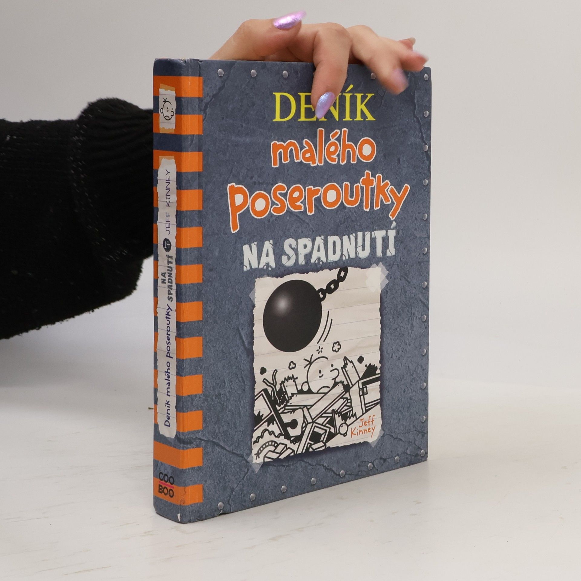 Jeff Kinney Deník malého poseroutky 14. Na spadnutí