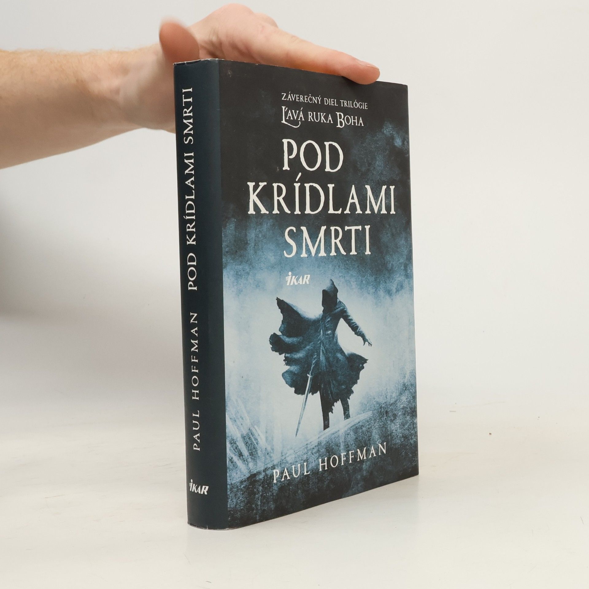 Paul Hoffman Pod krídlami smrti