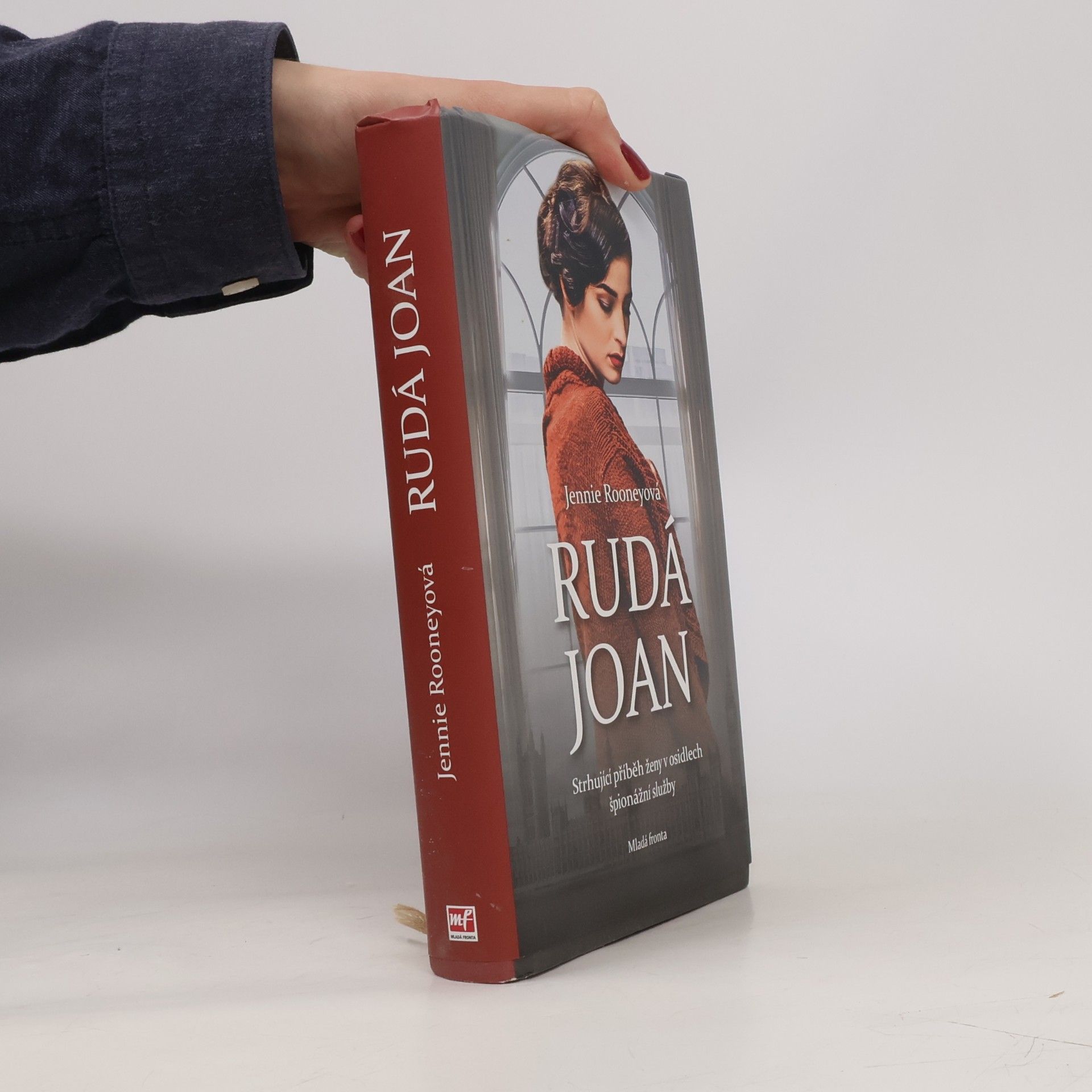 Jennie Rooney Rudá Joan