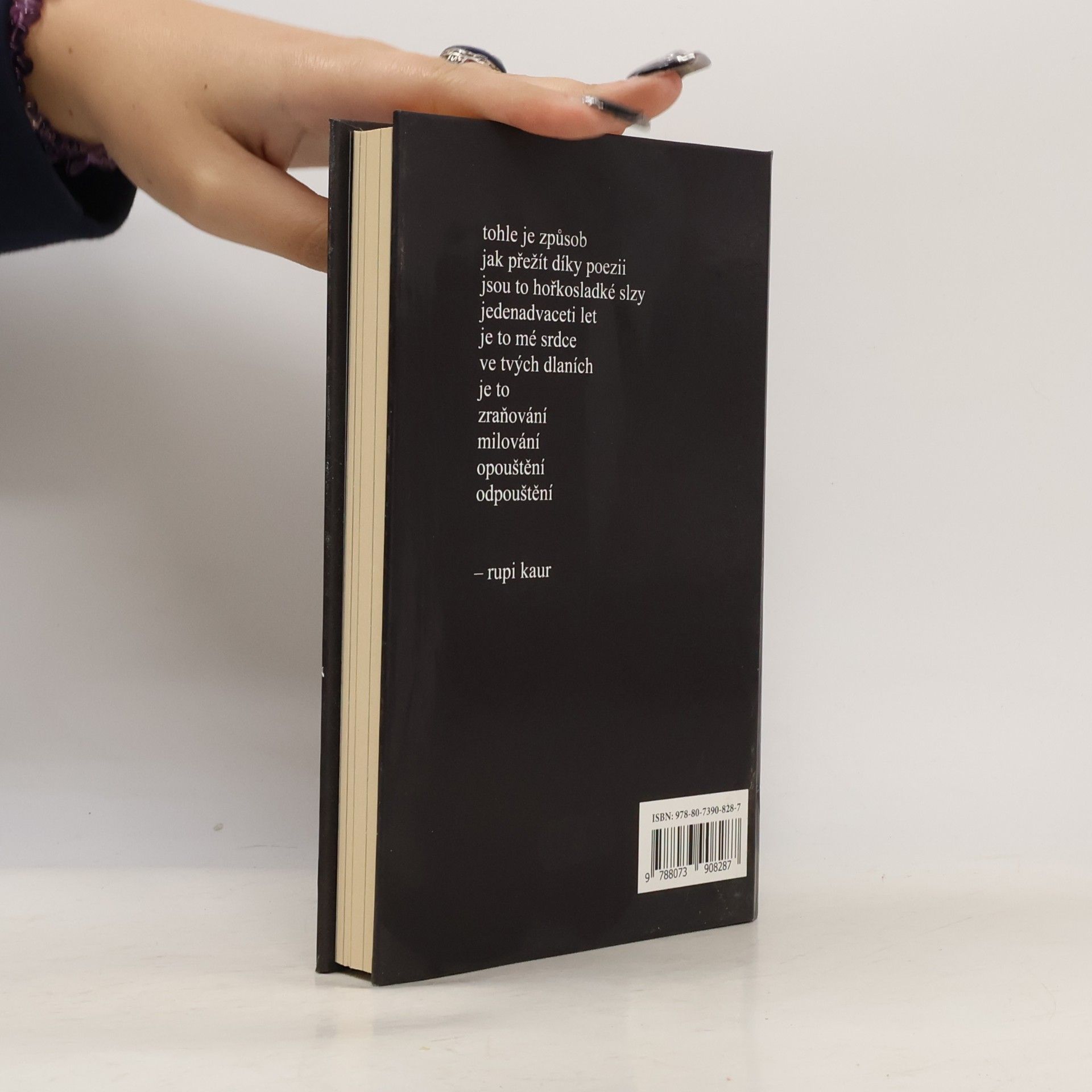 Rupi Kaur Mléko a med