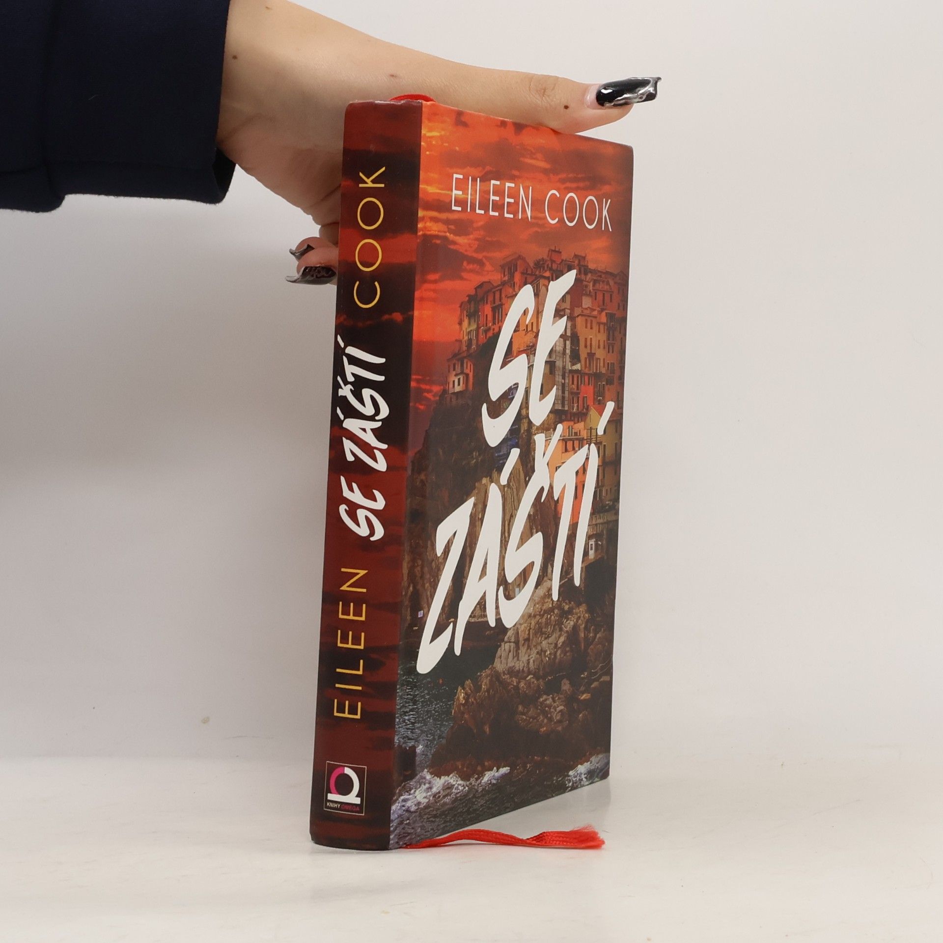 Eileen Cook Se záští
