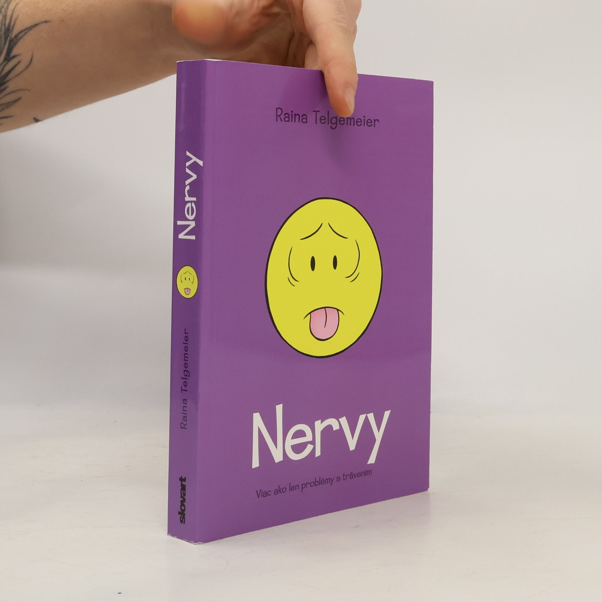 Raina Telgemeier Nervy
