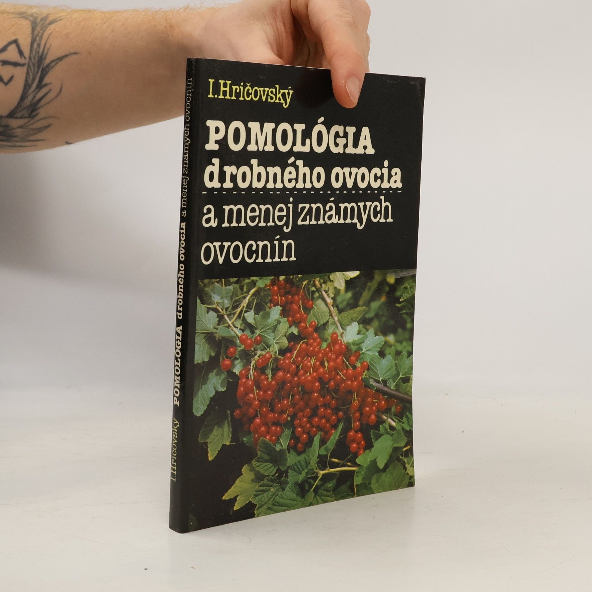 Pomológia drobného ovocia a menej známych ovocnín