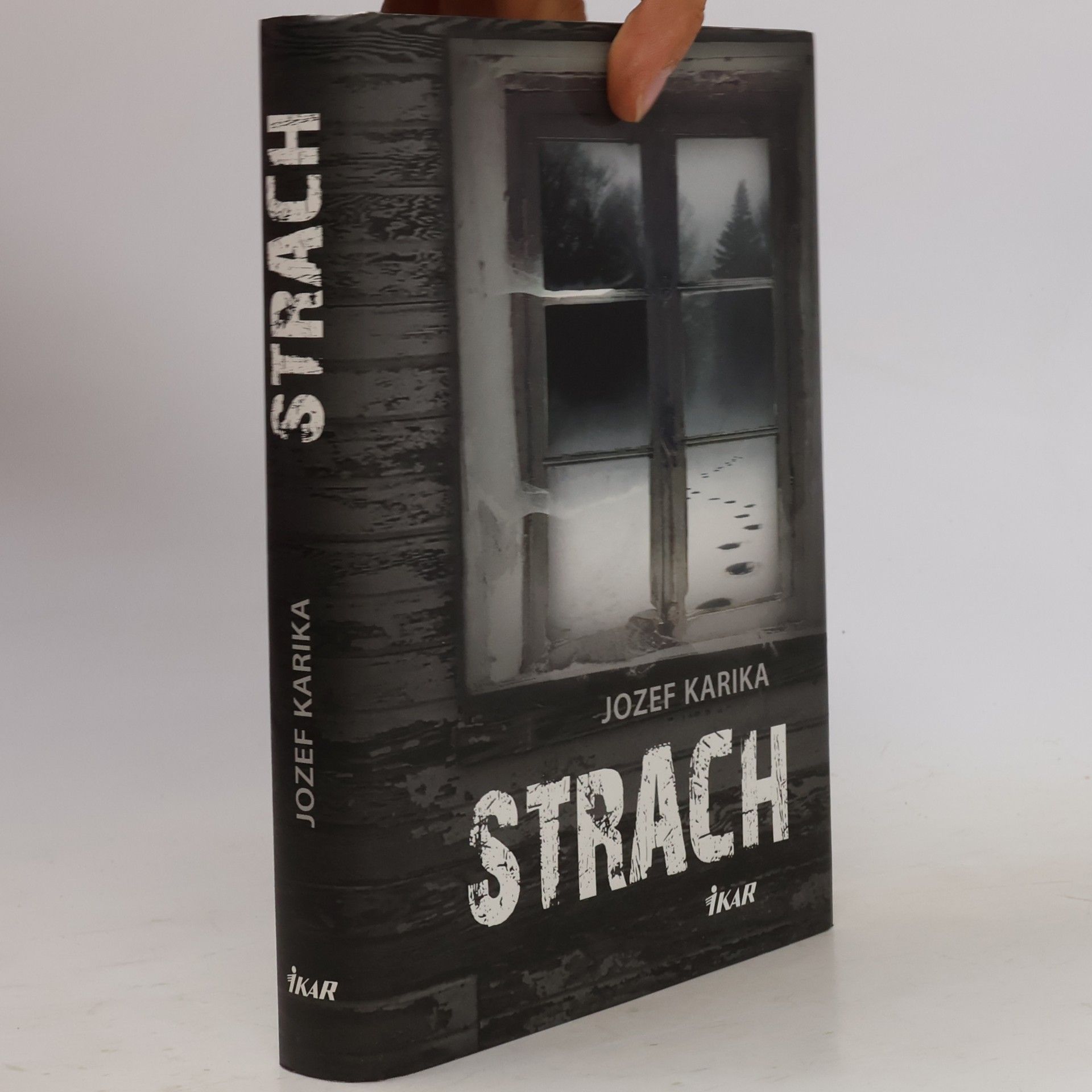 Jozef Karika Strach