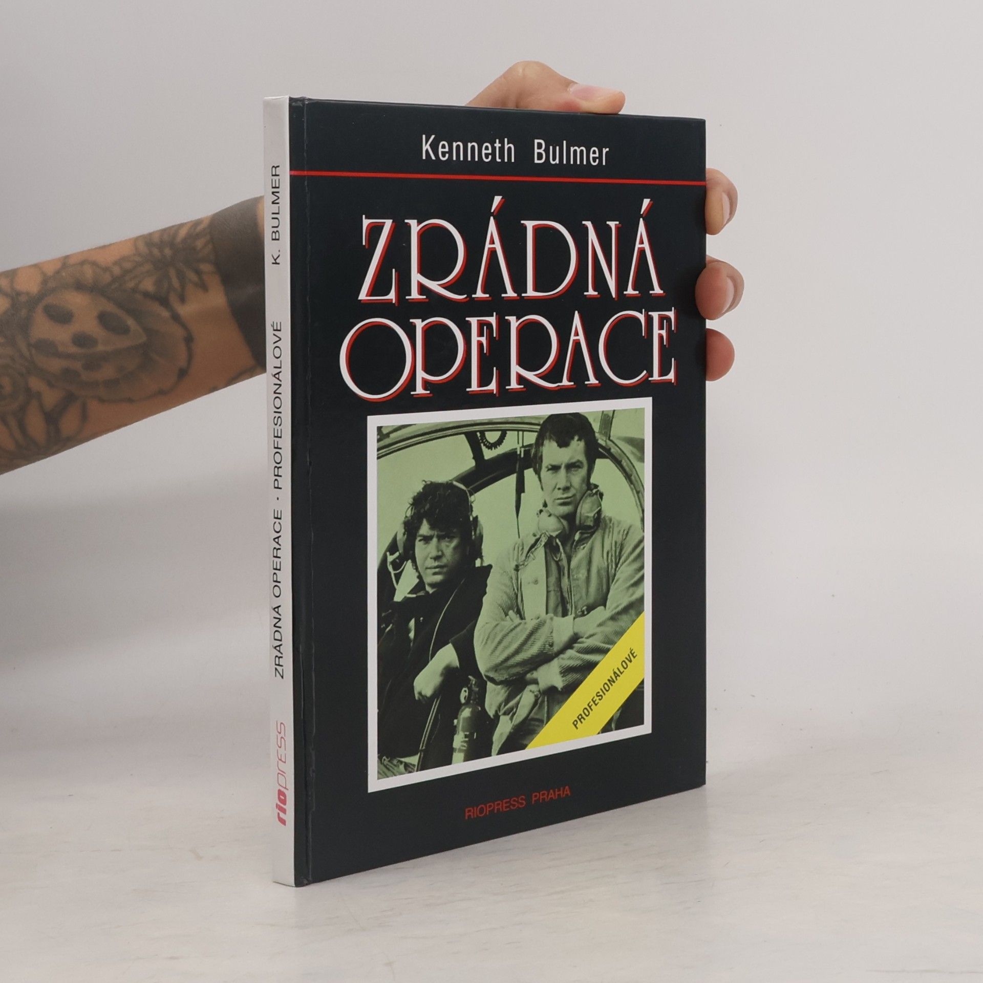 Kenneth Bulmer Zrádná operace