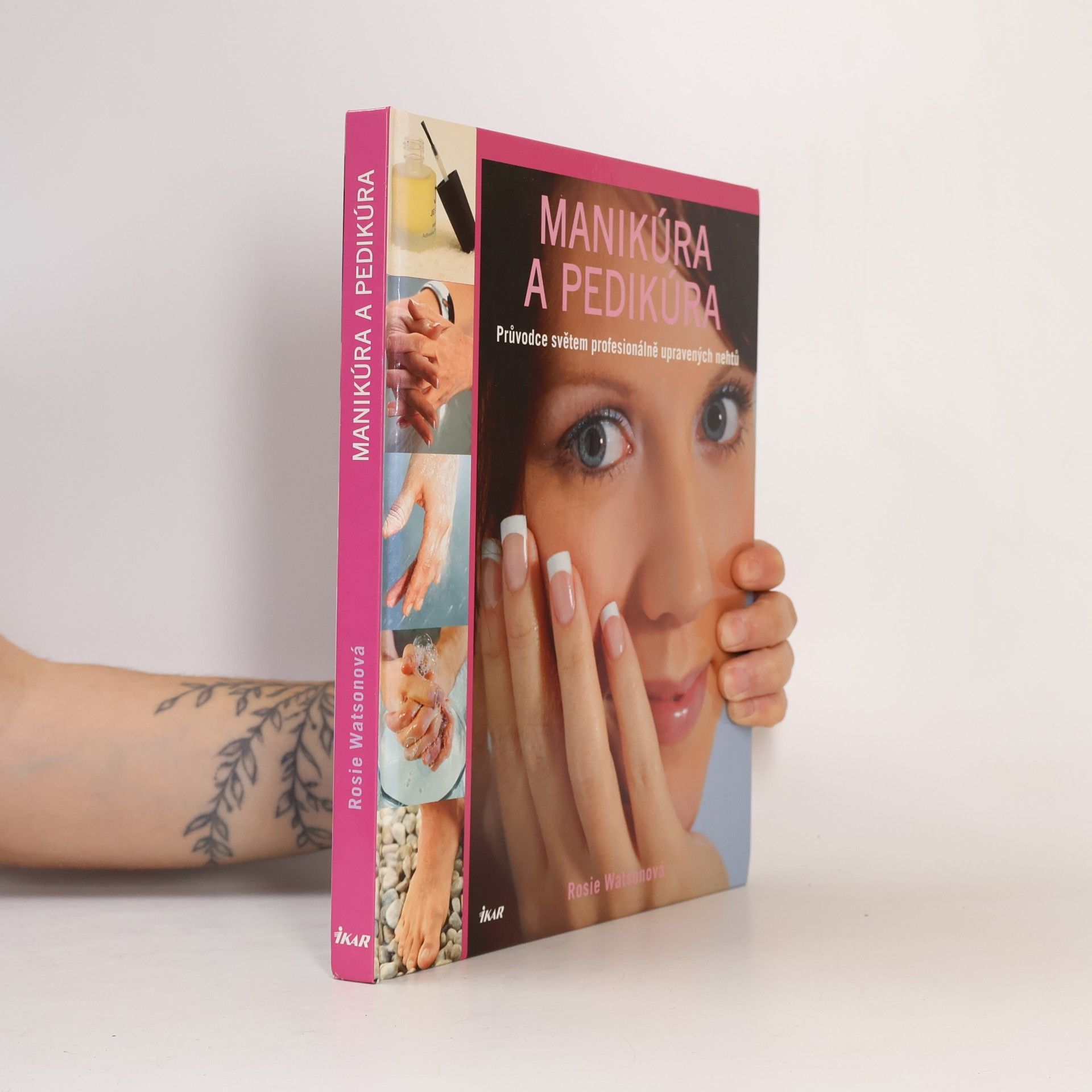 Rosie Watson Manikúra a pedikúra