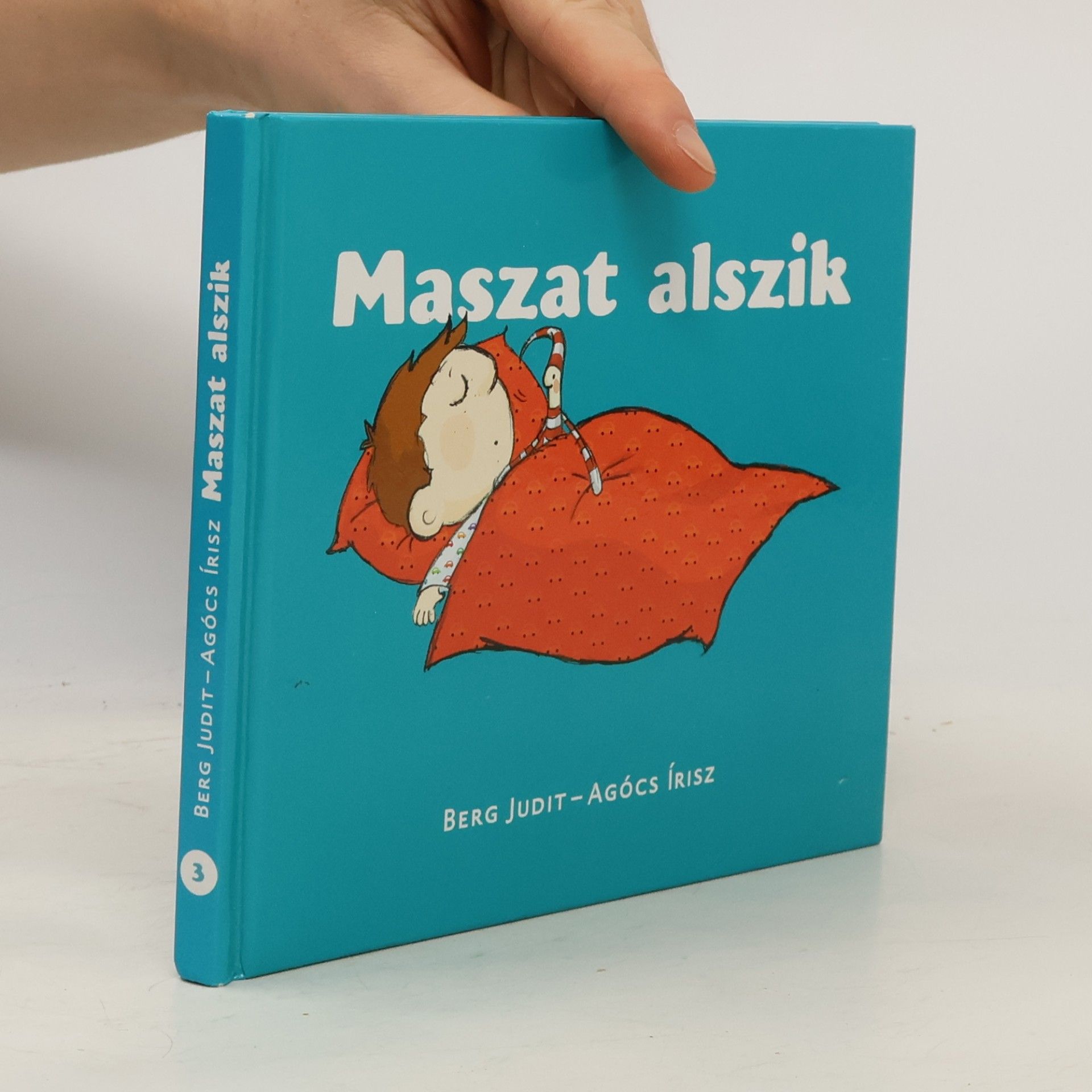 Maszat alszik