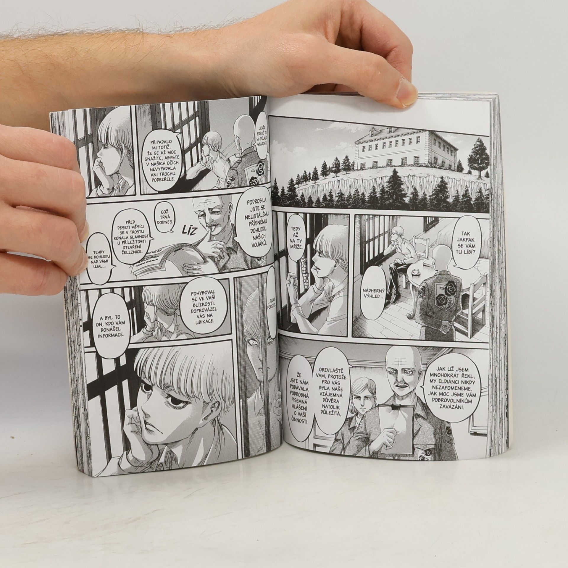 Hajime Isayama Útok titánů. 27