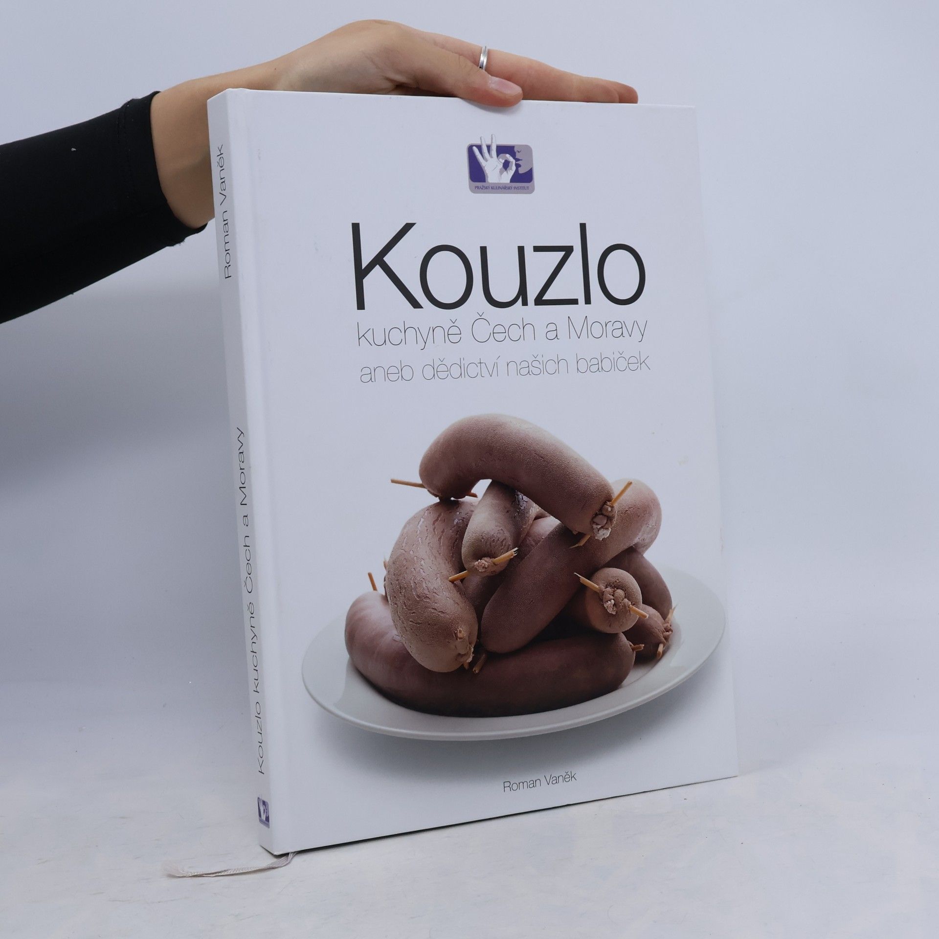 Roman Vaněk Kouzlo kuchyně Čech a Moravy aneb Dědictví našich babiček