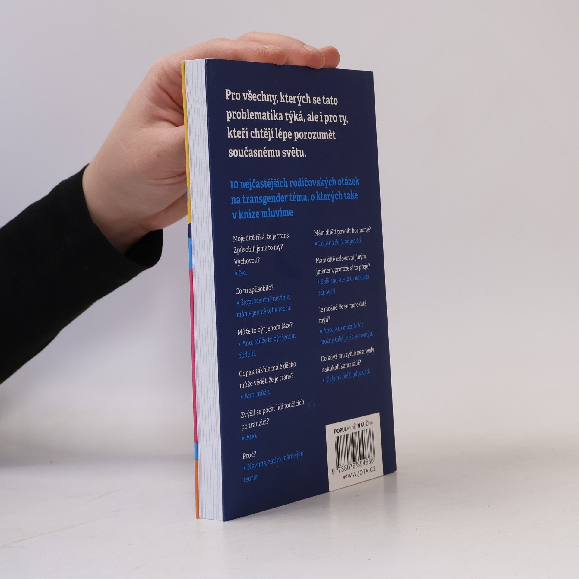 Various authors Transgender : otevřený rozhovor psychologa a matky trans dítěte