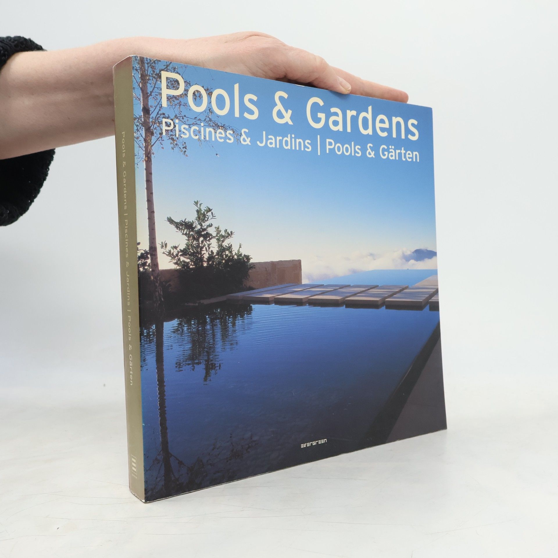 Various authors Pools & gardens