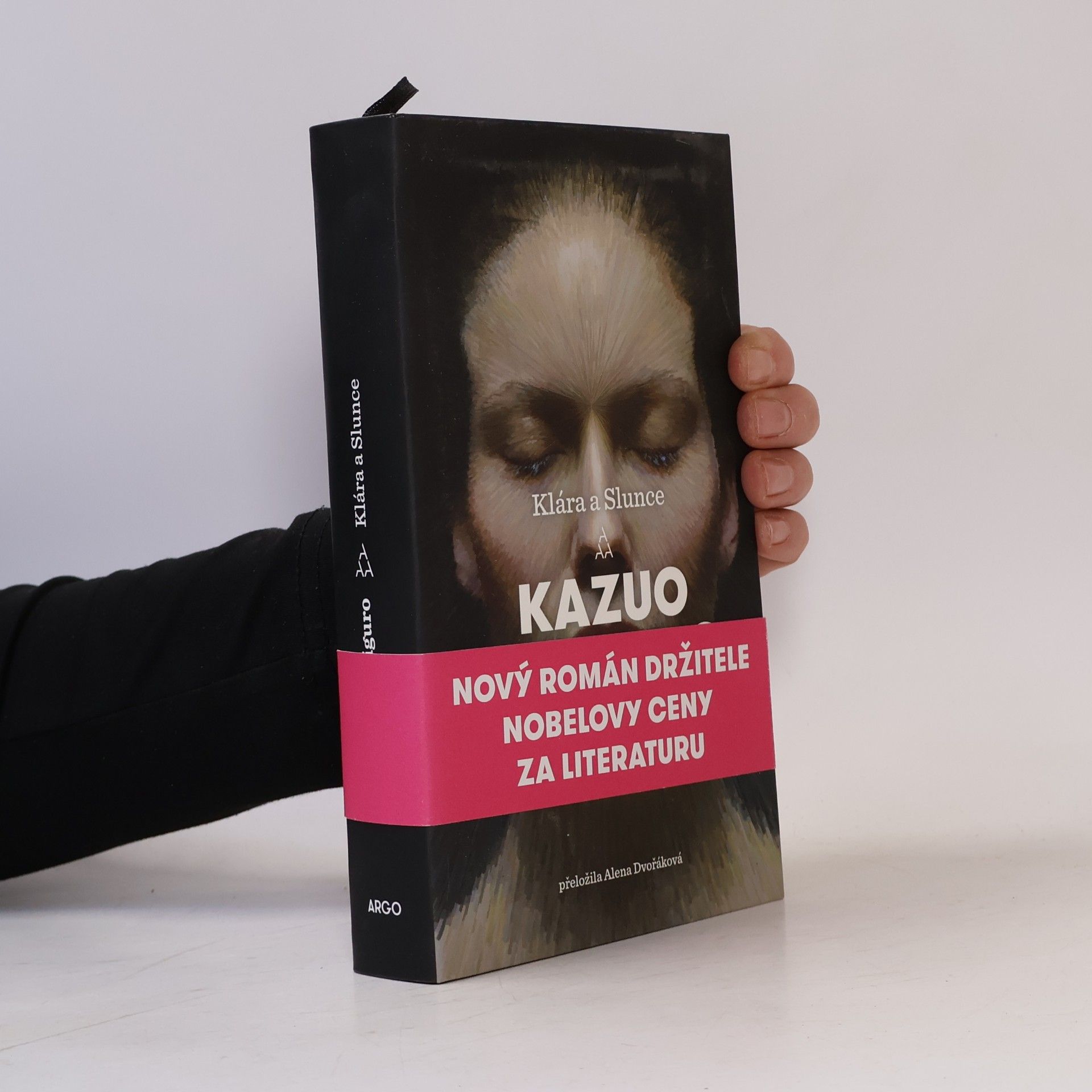 Kazuo Ishiguro Klára a Slunce