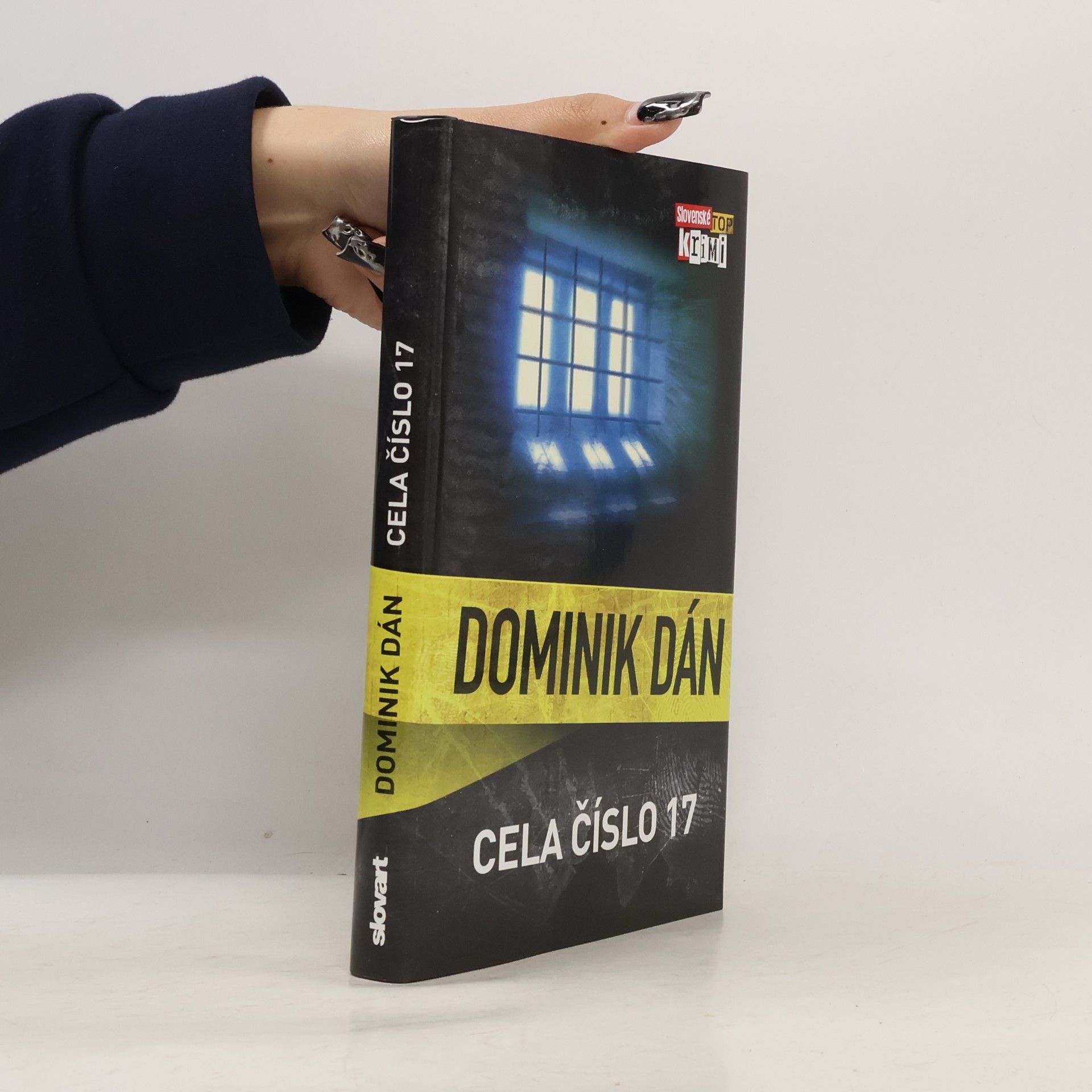 Dominik Dán Cela číslo 17