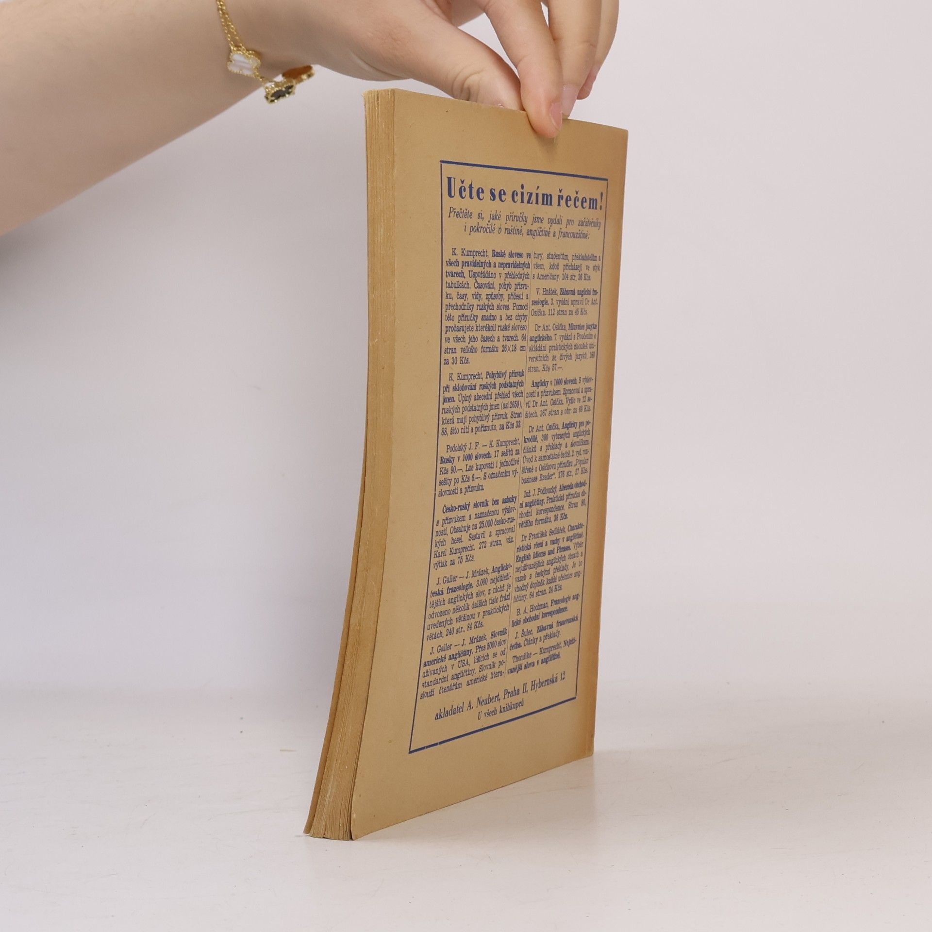 Jiří Galler První slovník slangů a kolokvialismů = A slang dictionary of the English-speaking world