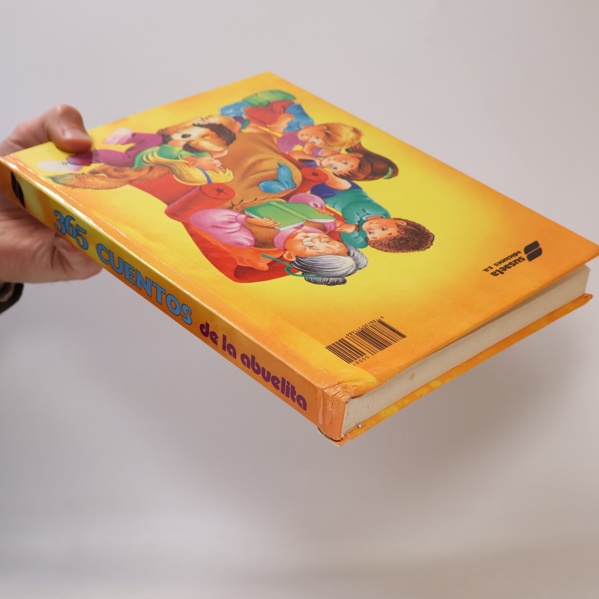Autorenkollektiv 365 Cuentos de la Abuelita