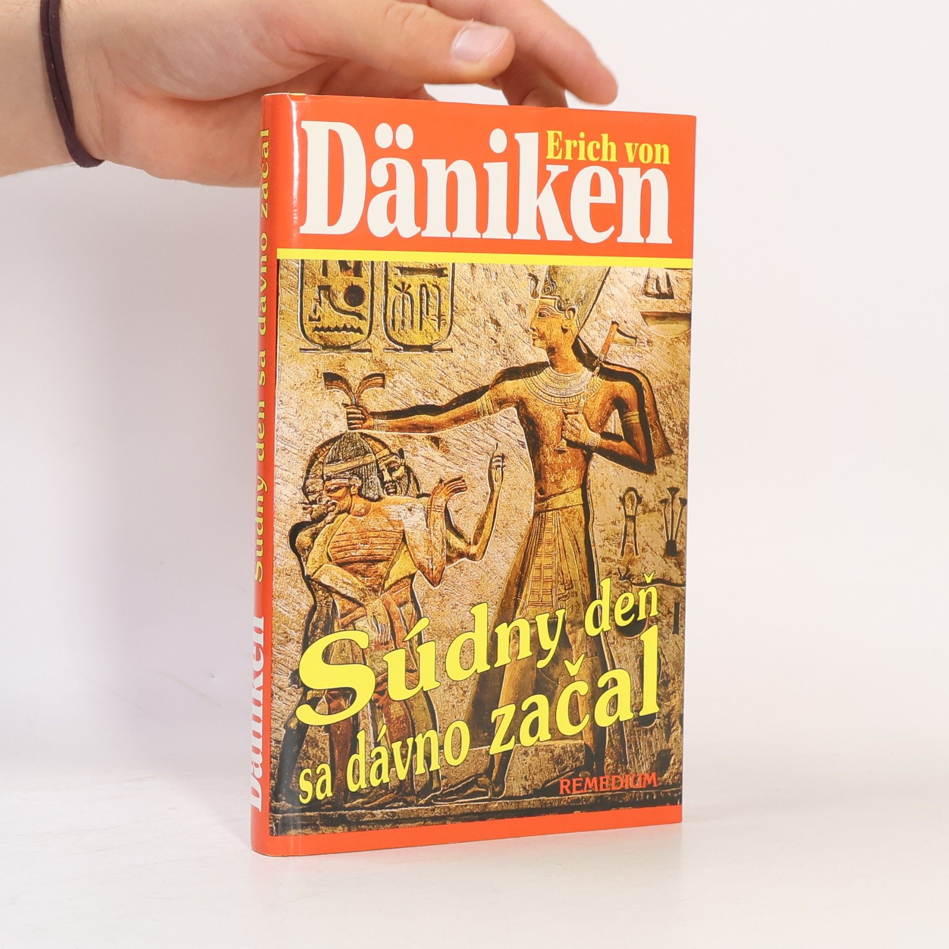 Erich von Däniken Súdny deň sa dávno začal