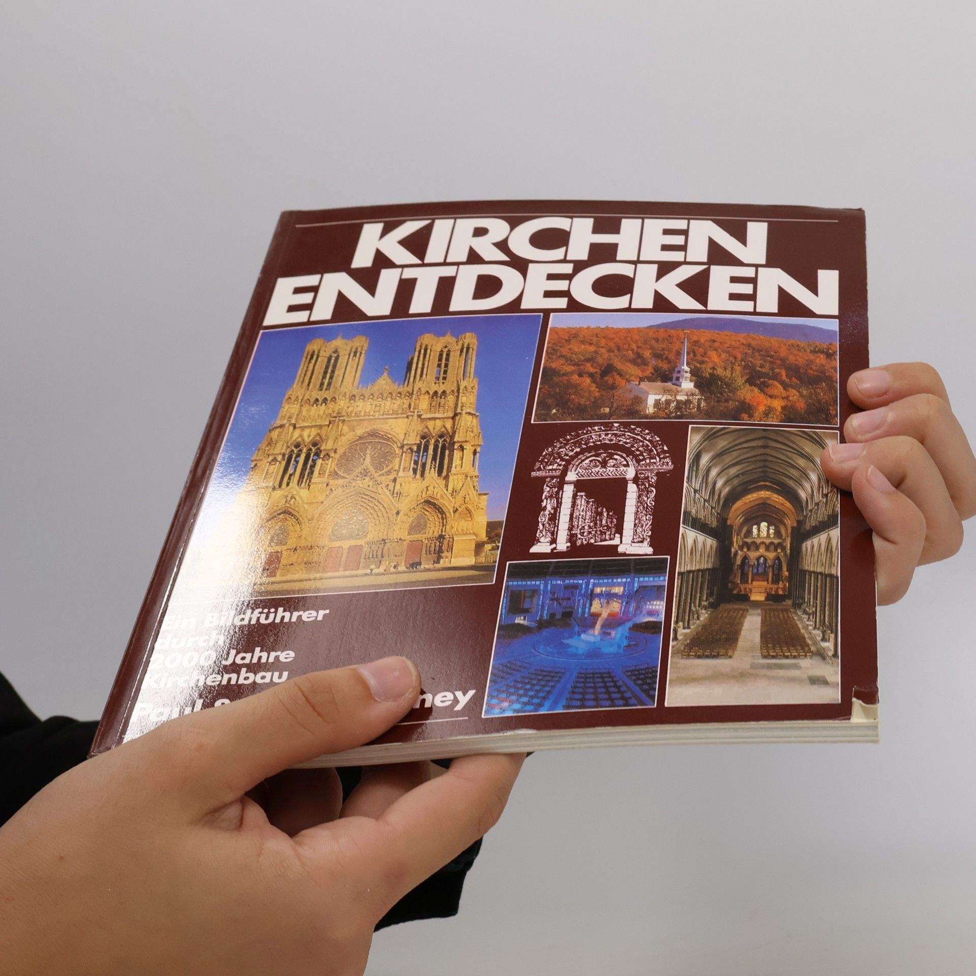 Paul Clowney Kirchen entdecken