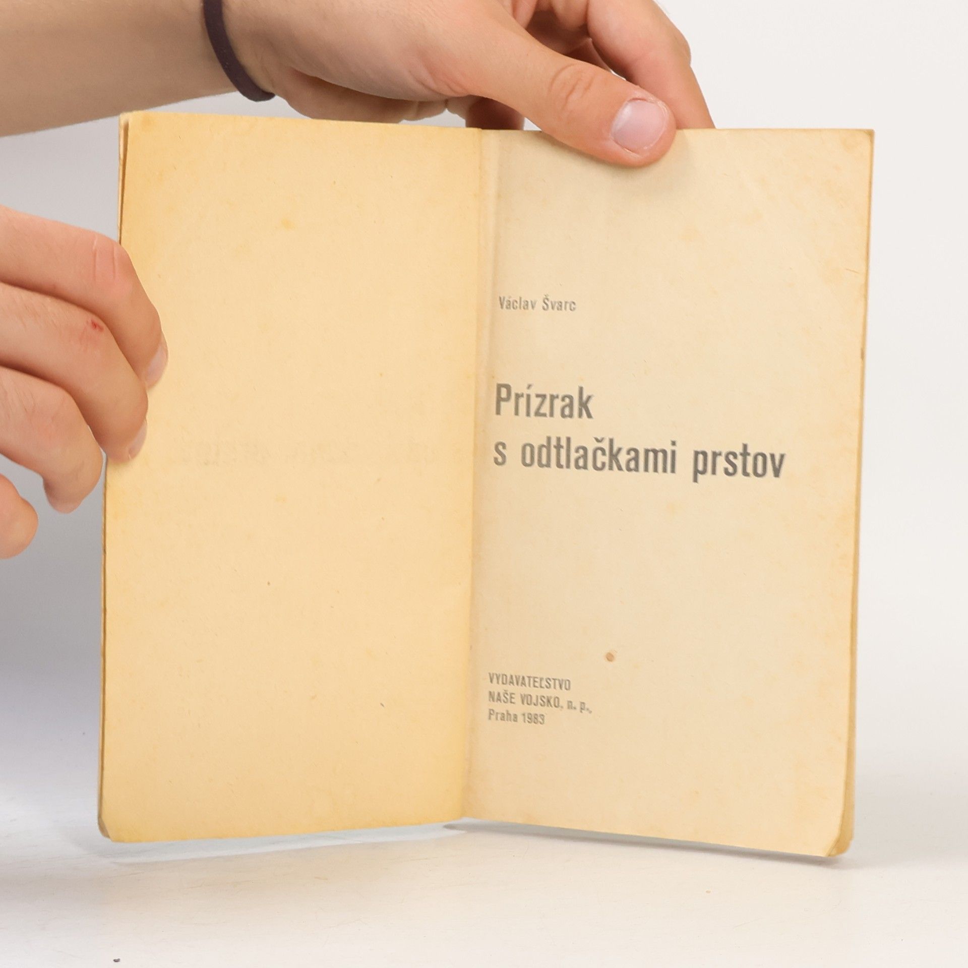 Václav Švarc Prízrak s odtlačkami prstov