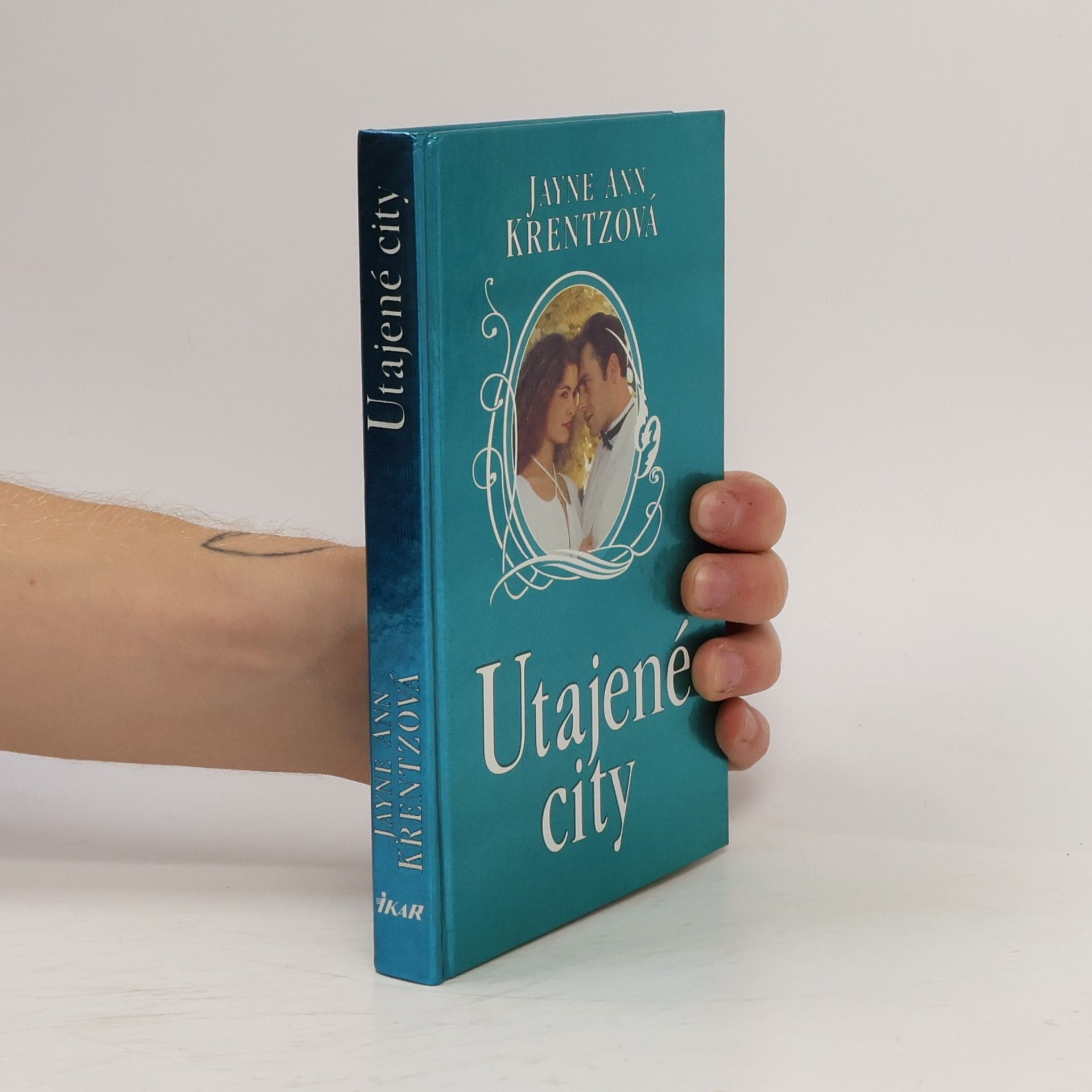 Jayne Ann Krentz Utajené city