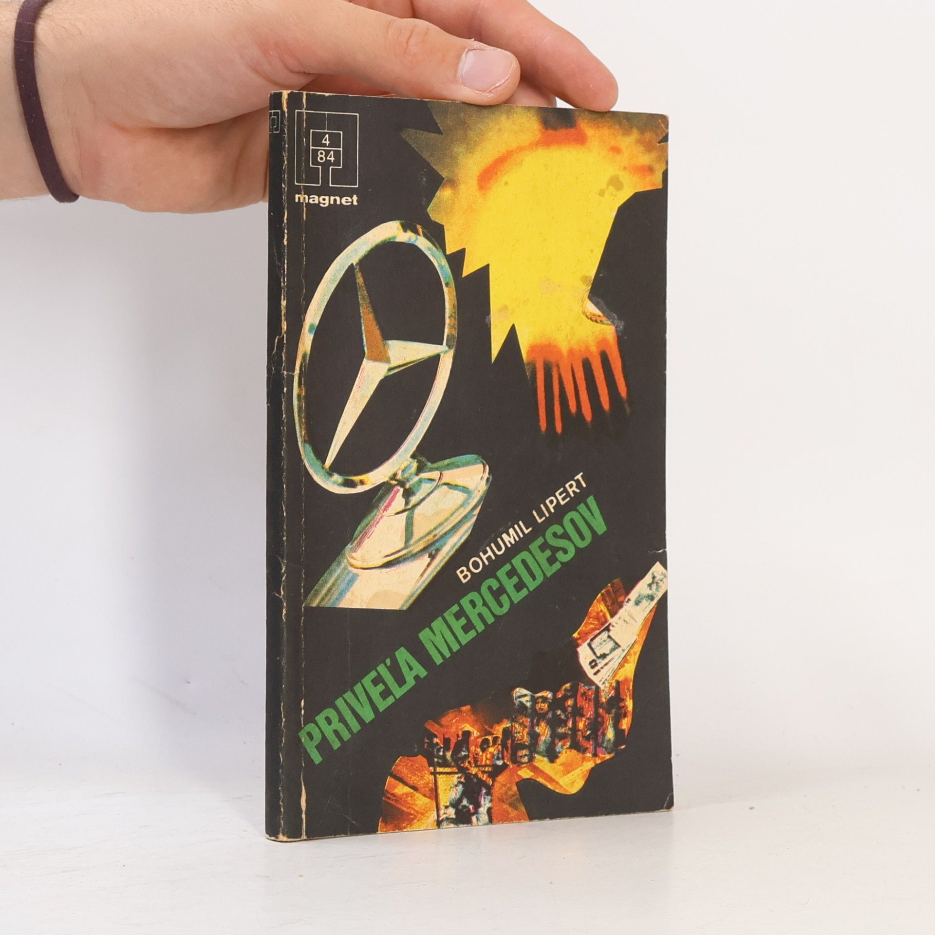 Priveľa mercedesov