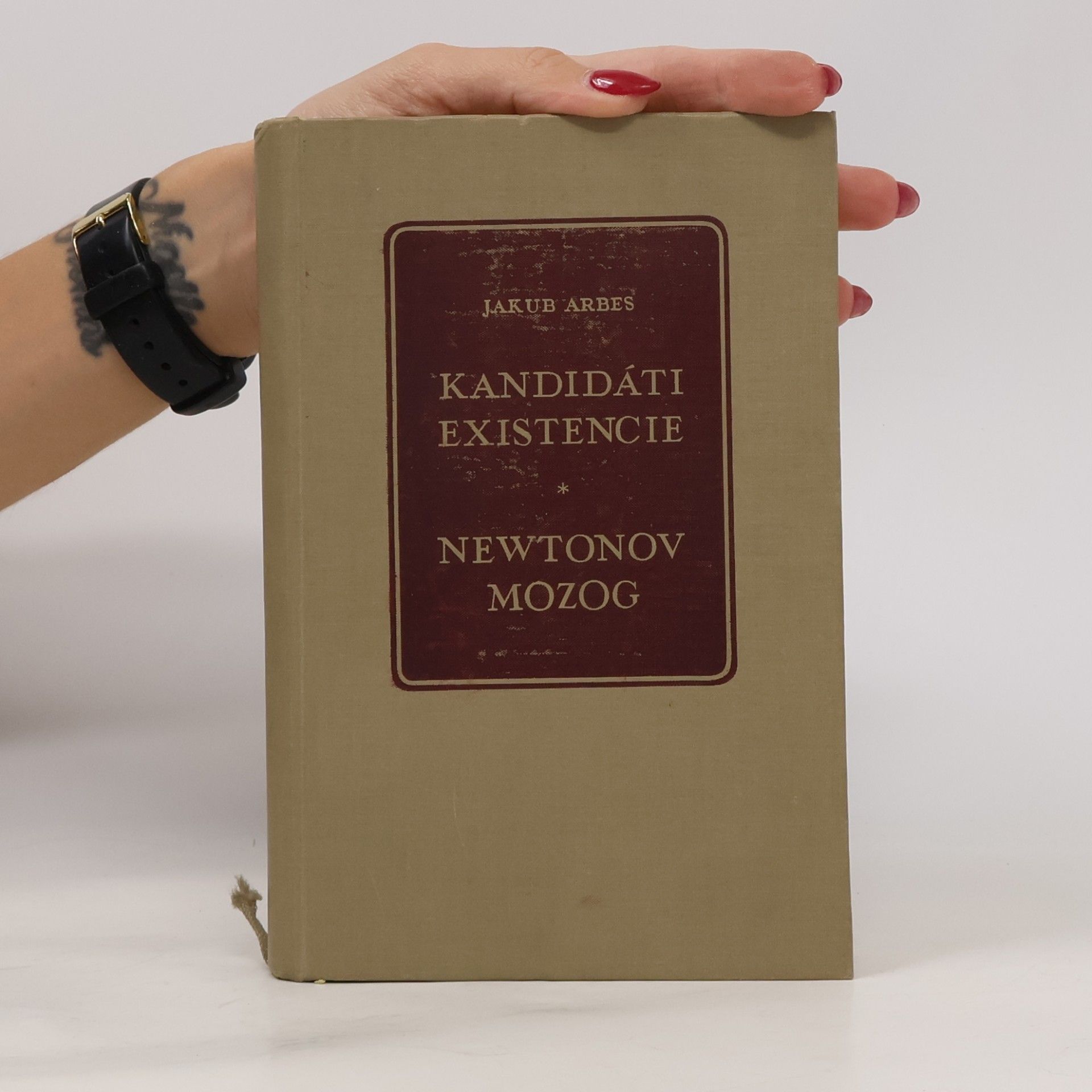 Jakub Jan Arbes Kandidáti existencie: Newtonov mozog