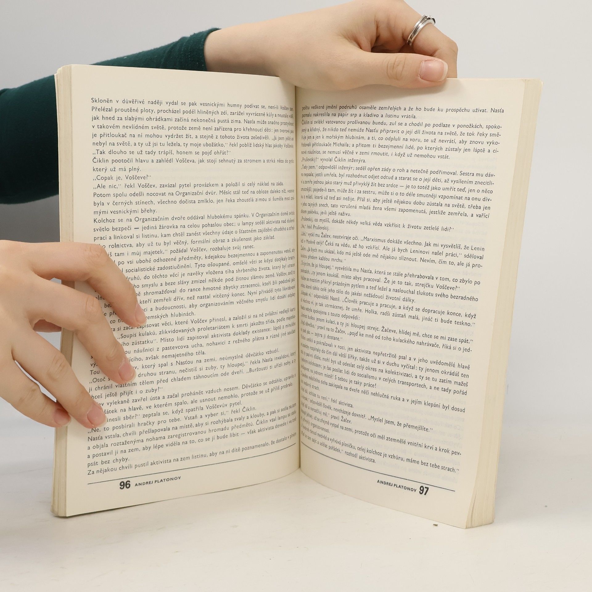 Kolektiv autorů Světová literatura 6/88