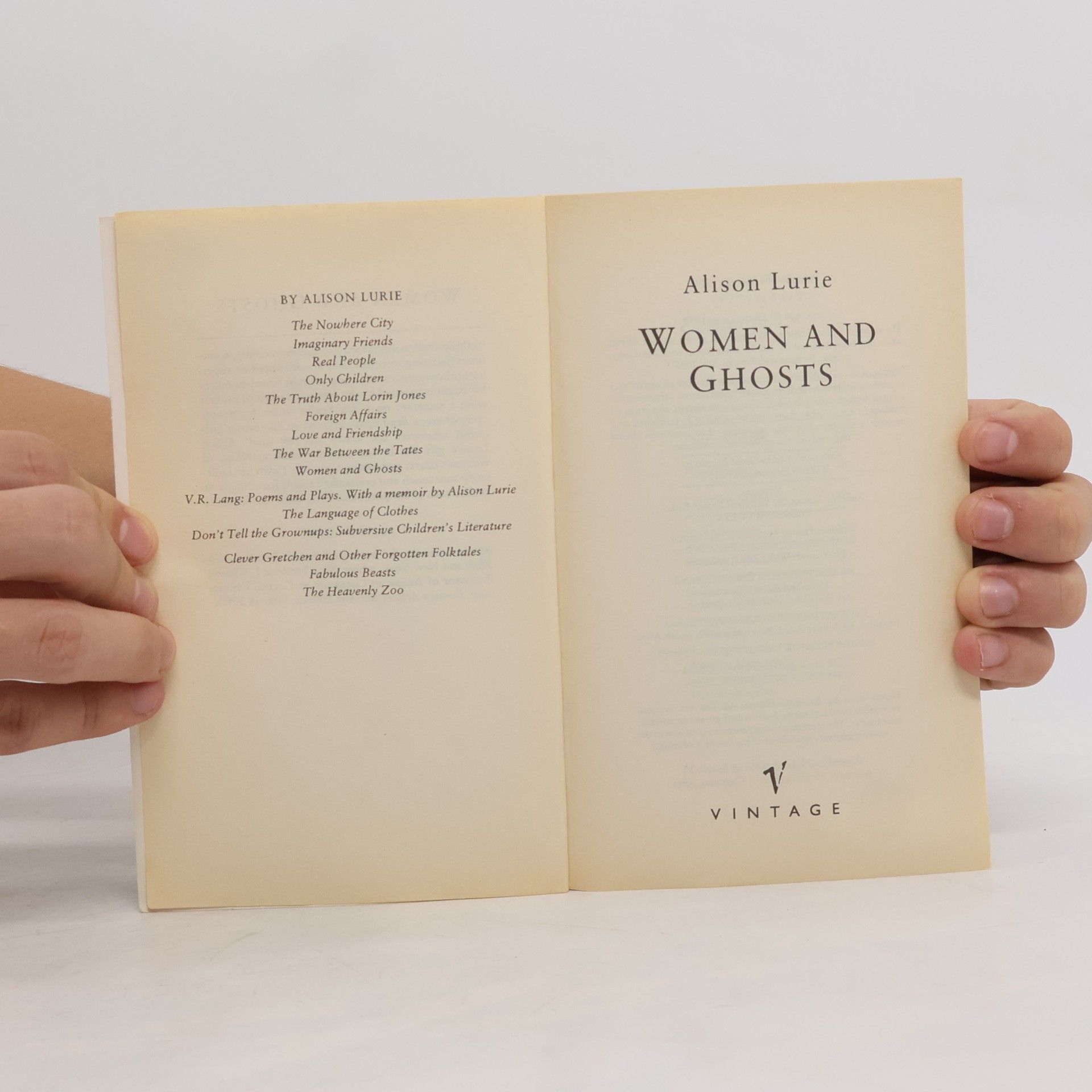 Alison Lurie Women and Ghosts