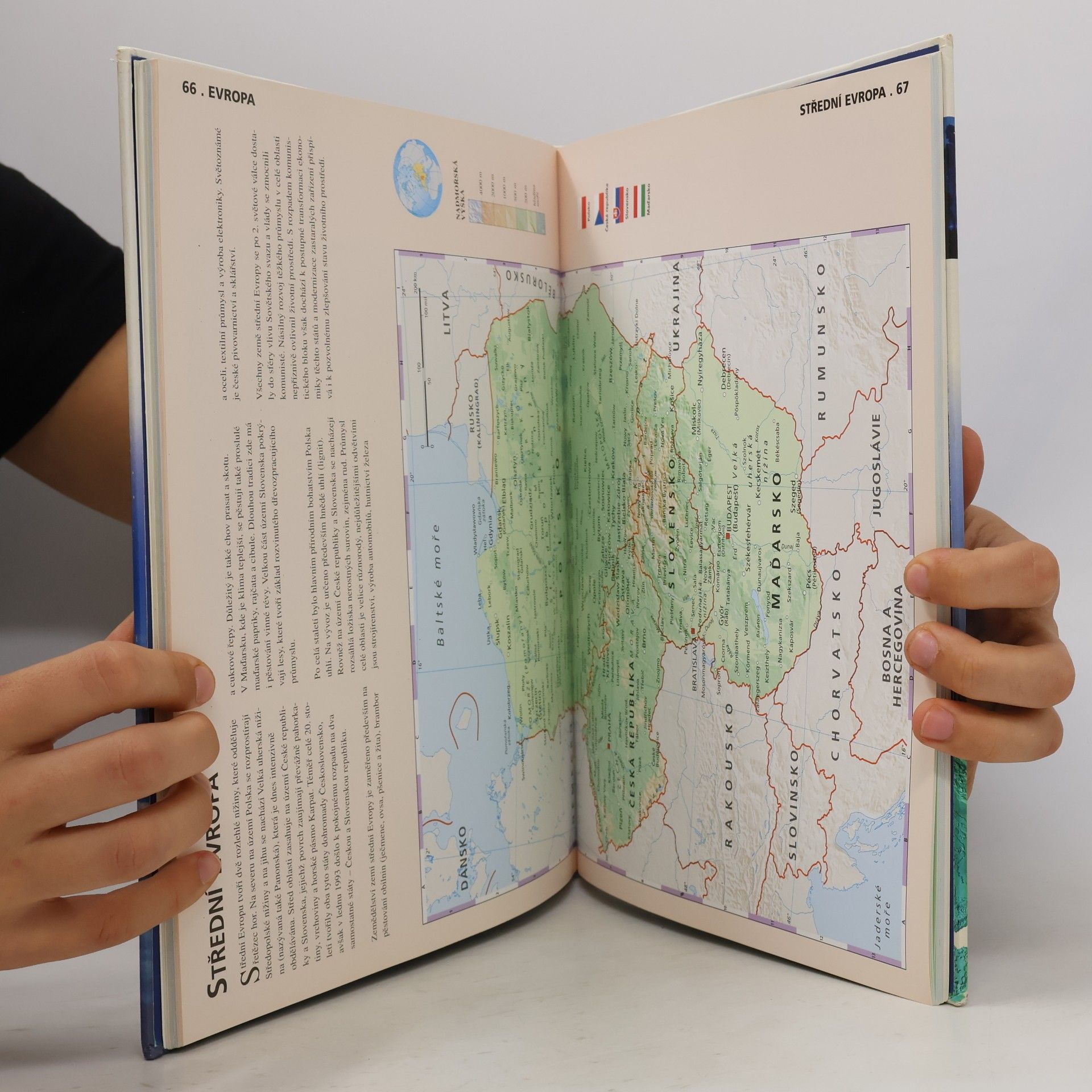 Autorenkollektiv CD-ROM. Školní atlas světa